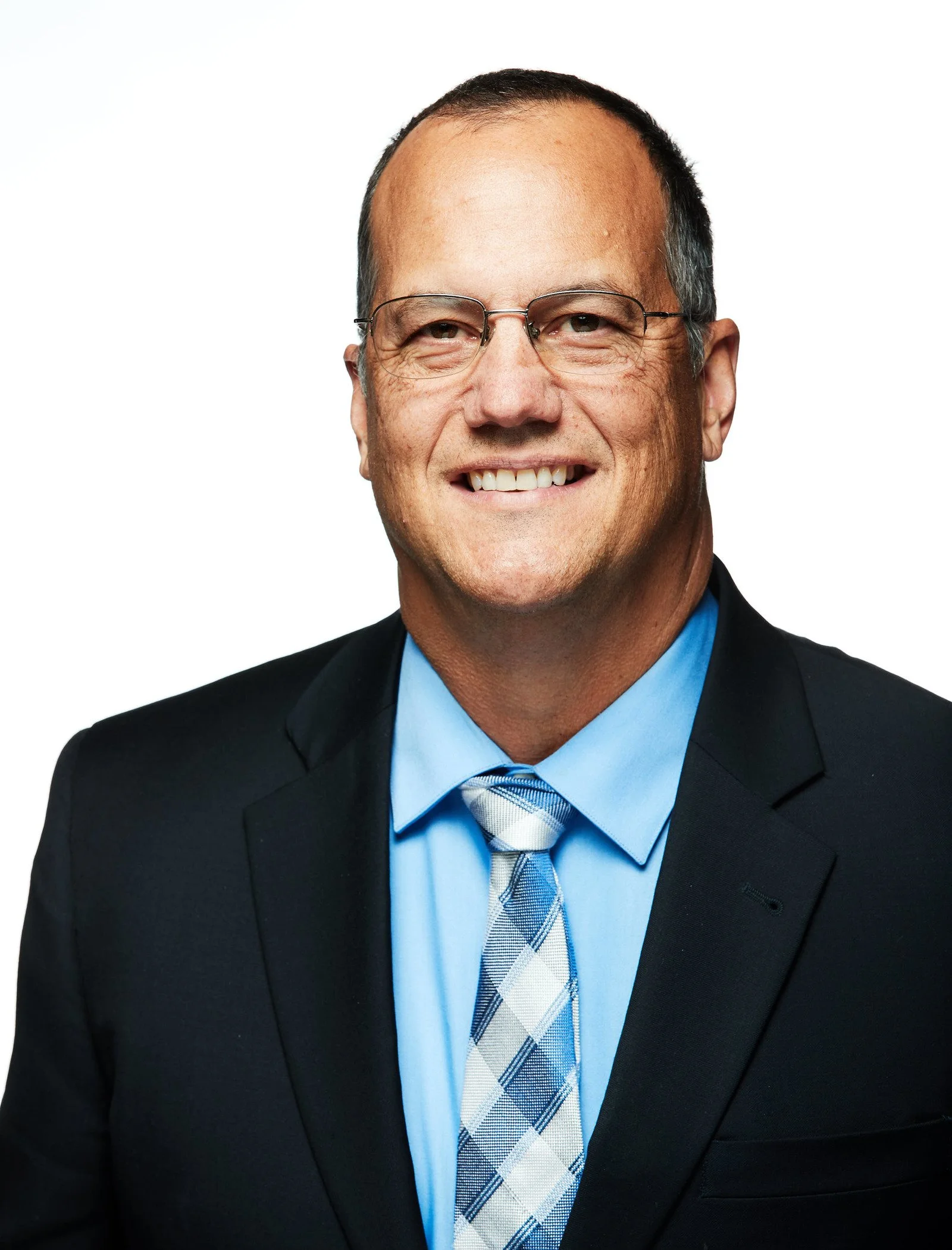 Oral Surgeon Carl Kimbler DMD, MD. Providing services to Aberdeen, South Dakota, North Dakota and Minnesota.