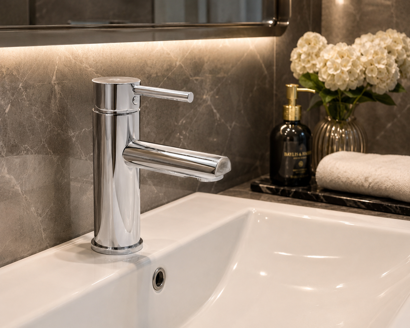 A basin mono from APC's Pronto Collection I situ in a bathroom.