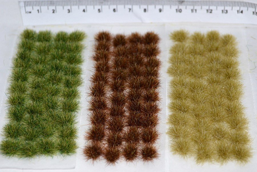 Large Static Grass Tufts Self Adhesive (TM3)