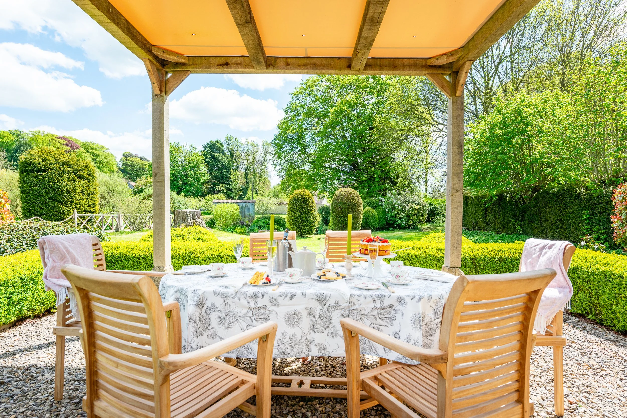 manor-estate-wiltshire-formal-garden-pergola.jpg