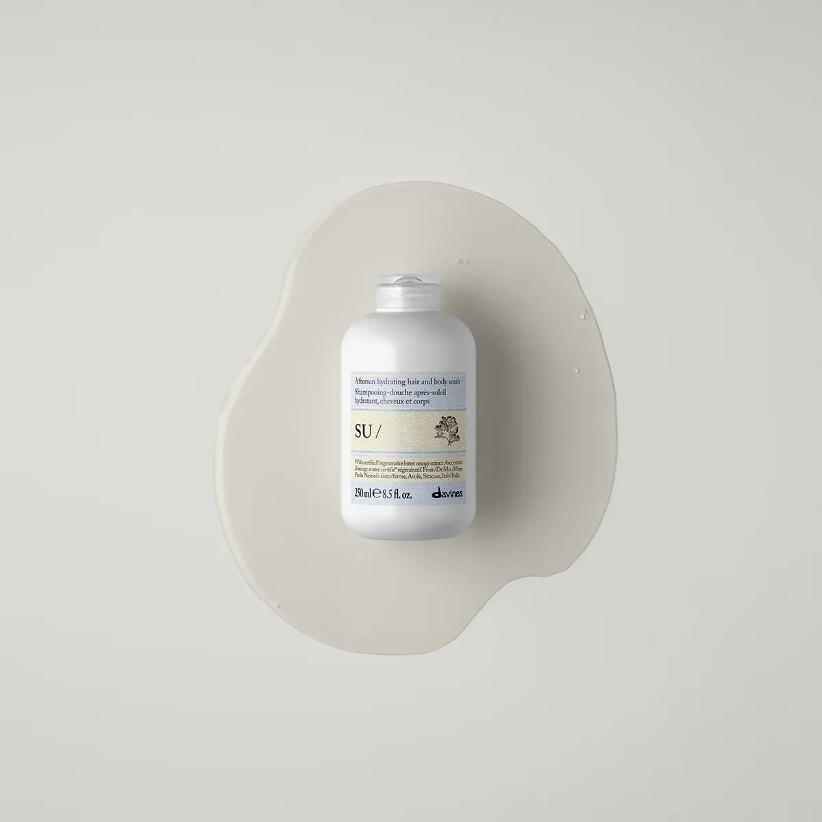 Davines-SU-HAIR-BODY-WASH-250ml-Lifestyle.webp