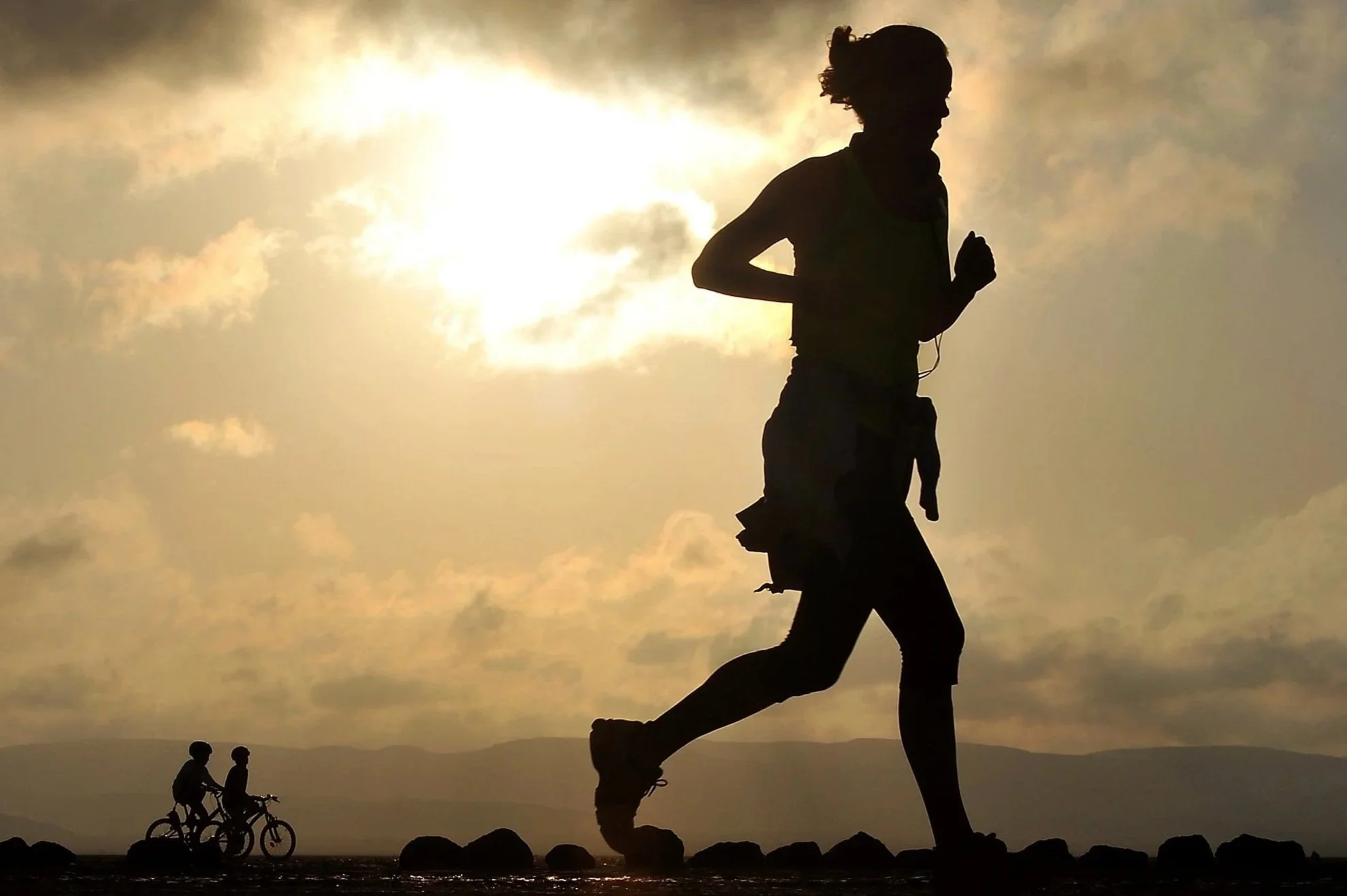 running_runner_long_distance_0.jpg