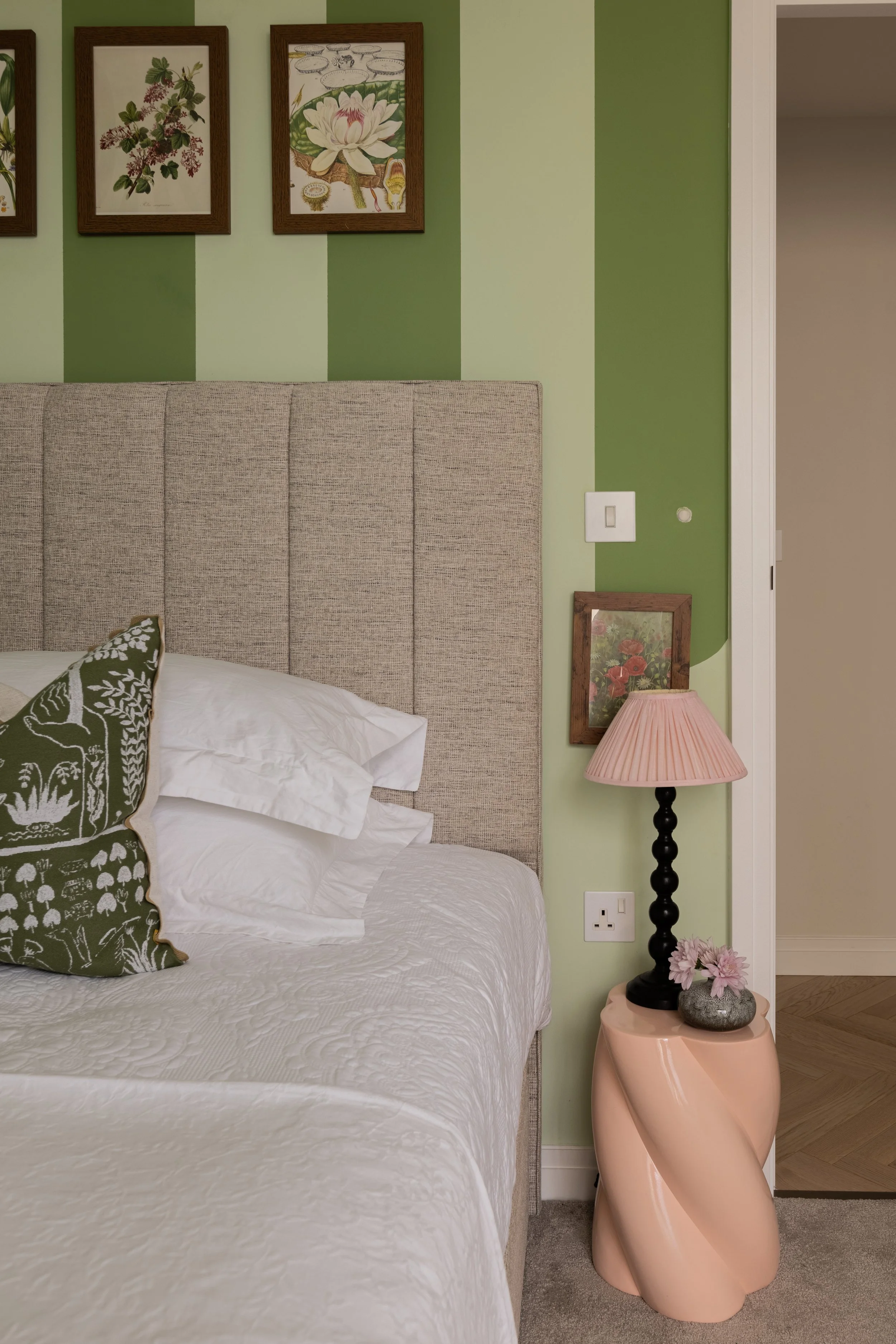 137 Saxon House, King_s Road Park_HIGH-02.jpg