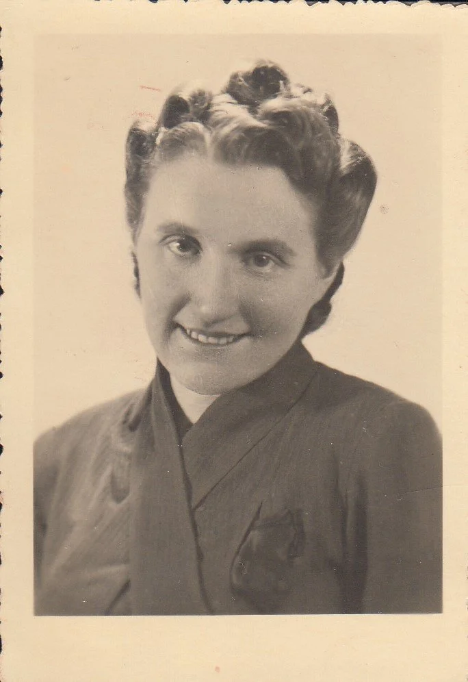 HELENA BOLANOWSKA (LATA 30-TE).jpg