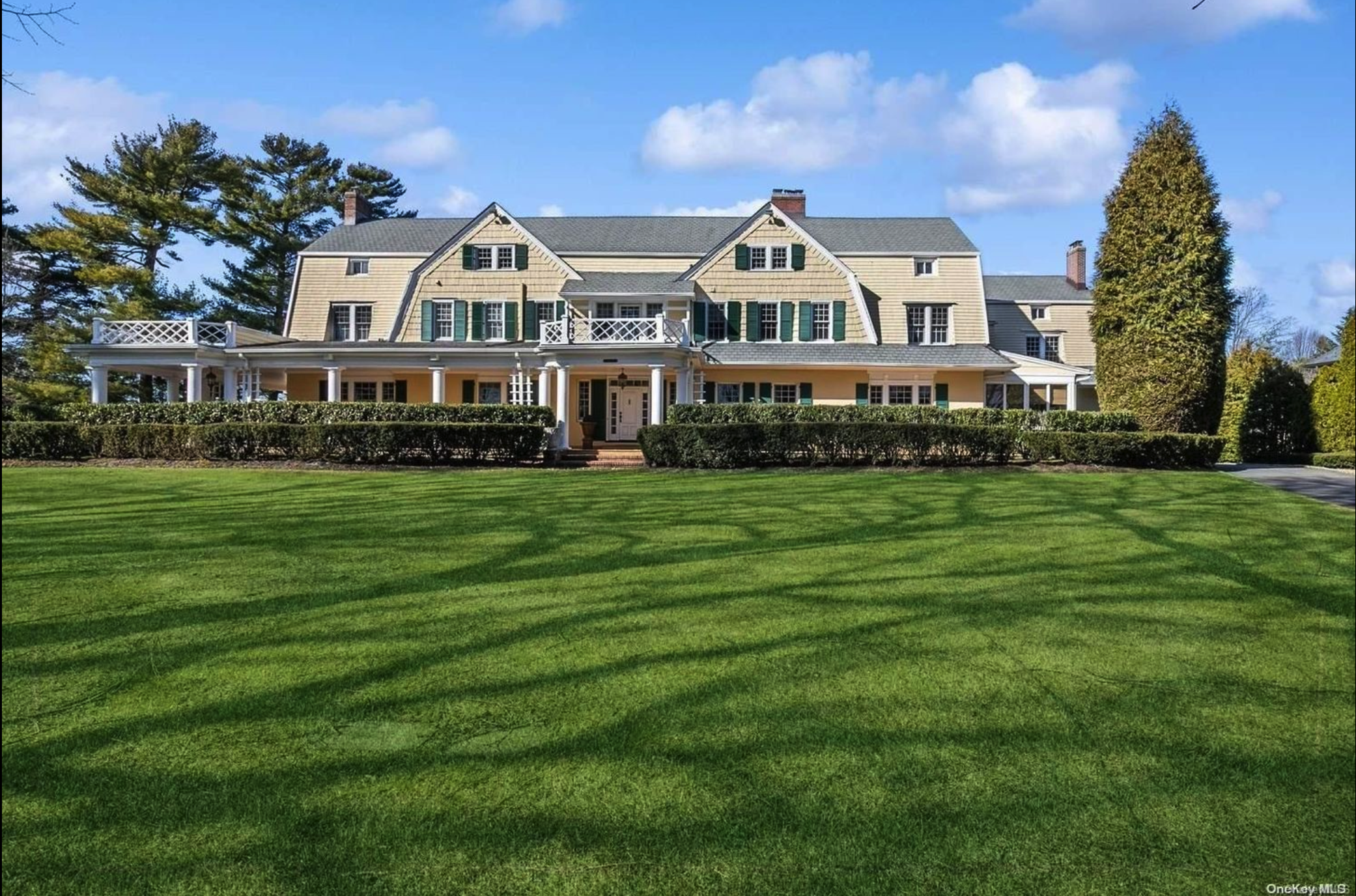 7 Carteret Garden City Sold $3,750,000