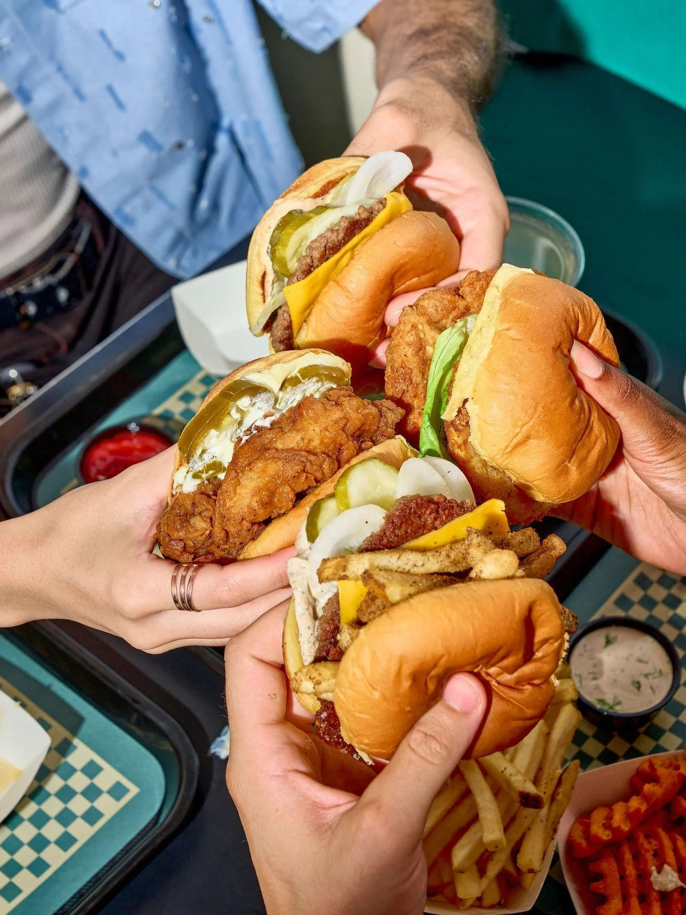 The classics just hit different uptown. 🍗✨

Our Classic Fried Chicken Sandwich brings maximum crunch, topped with creamy slaw and pickles on a toasted potato roll. Tap the link in bio to grab yours!

#HarlemShake #HarlemShakeNYC #HarlemEats