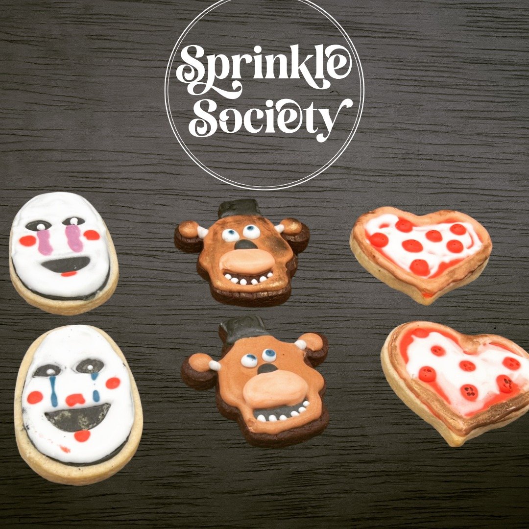 &ldquo;Welcome to Freddy Fazbear&rsquo;s&hellip;&rdquo; 👀 🧸 🎩

A little spooky, but make it birthday, and give it a pizza vibe. 🍕 

Custom cookies and custom cookie cutters! Orders open now for your next birthday fest! 

#FNAF #FreddyFazbears #pi