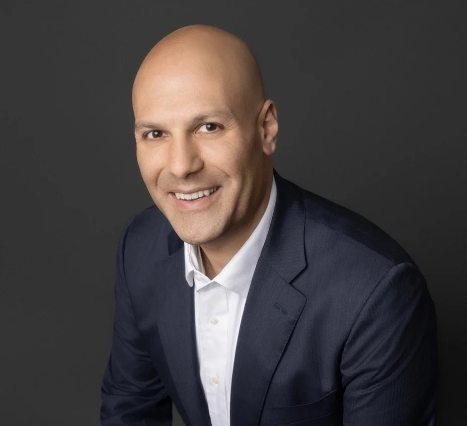 Justin Simone headshot