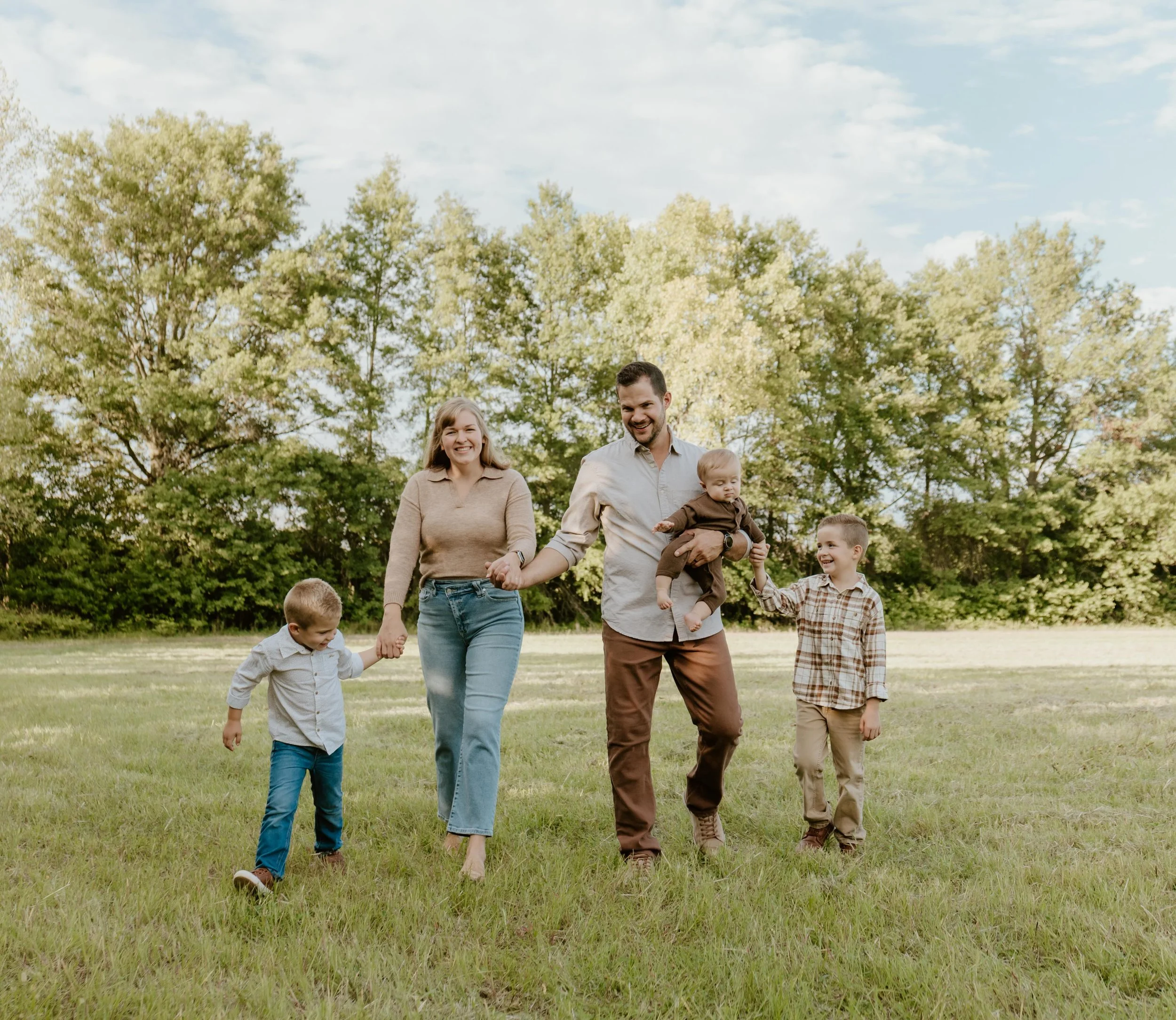 Family sessions are just my favorite - Capturing families even during the craziest times of life is so precious and so so rewarding. 🤎

Bluffton photographer - family photography - photo sessions