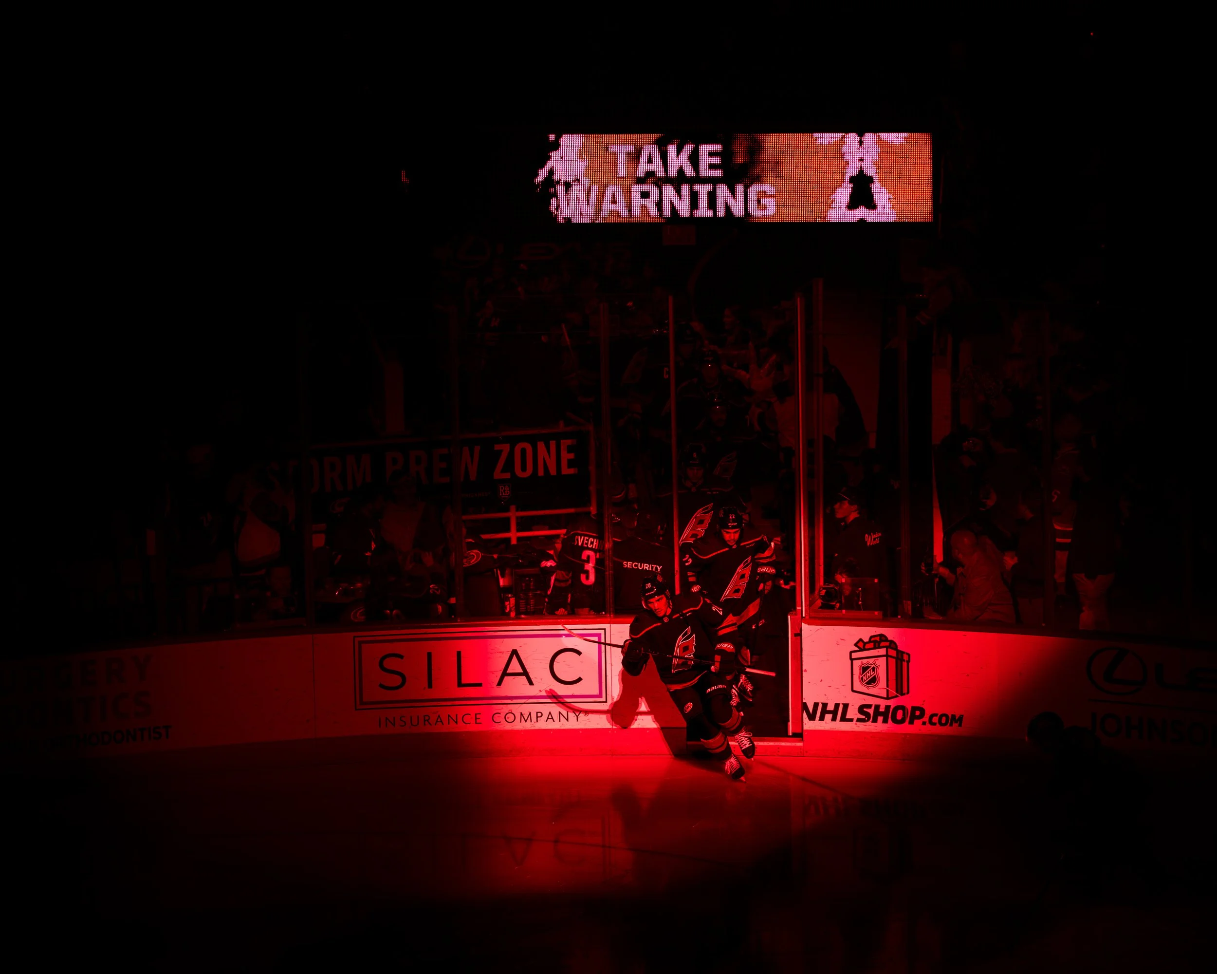 Toronto Maple Leafs vs Carolina Hurricanes
