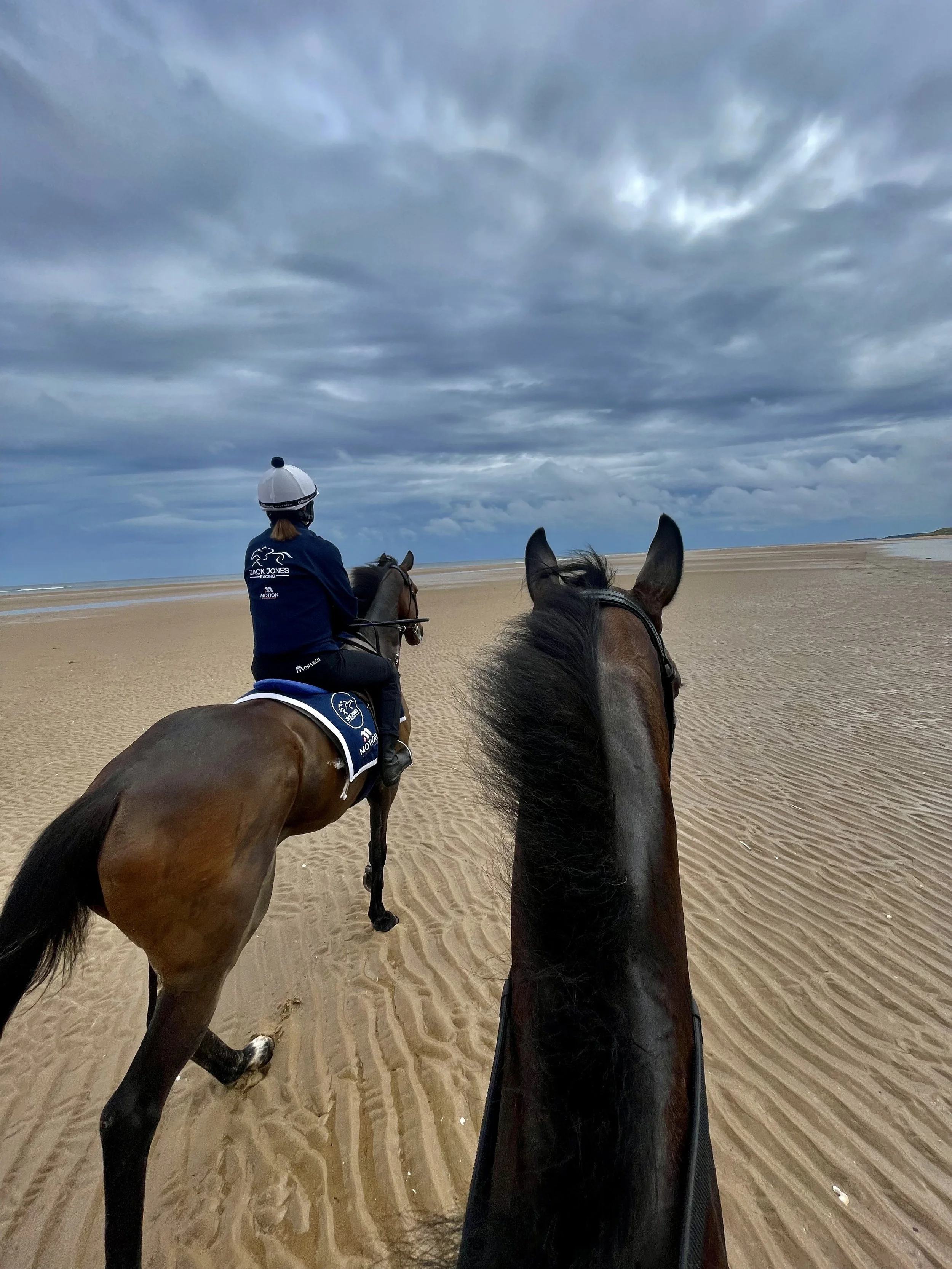 jack-jones-racing-beach-training-from-riders-view-019.jpg