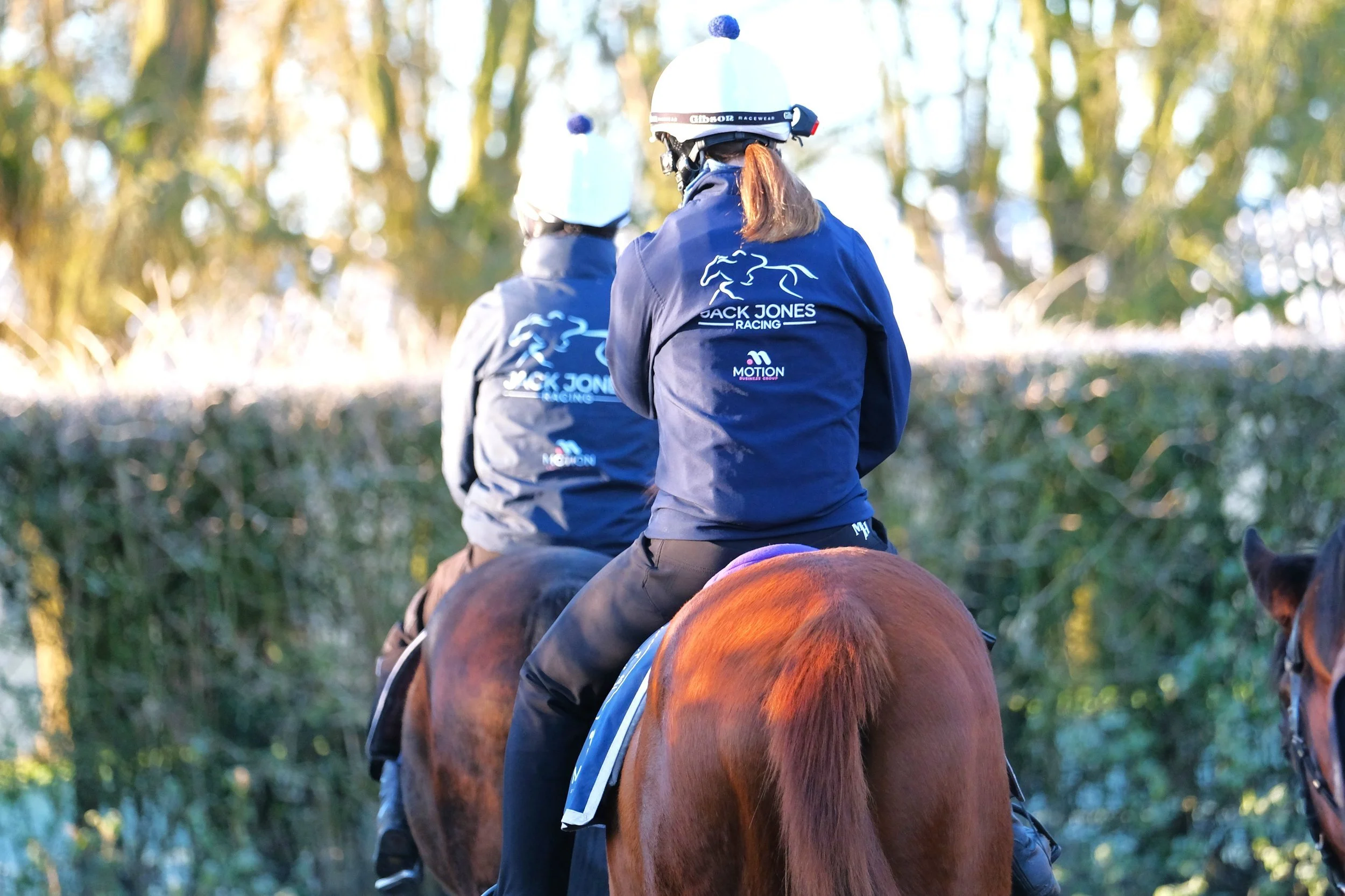 jack-jones-racing-exercise-riders-returning-along-woodland-path-120.jpg