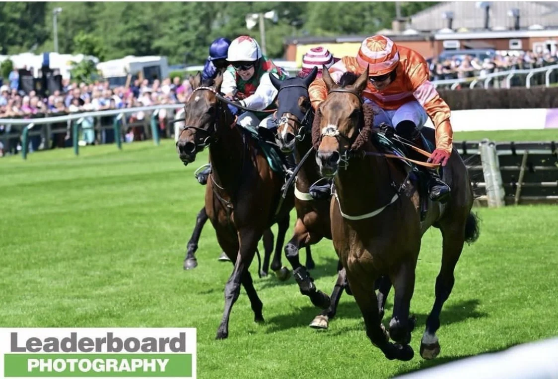 jack-jones-racing-racehorses-competing-on-turf-016.jpg