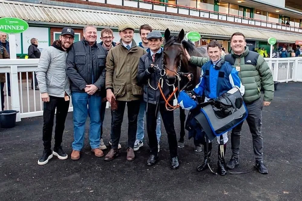 jack-jones-racing-winning-racehorse-and-team-at-racecourse-027.jpeg