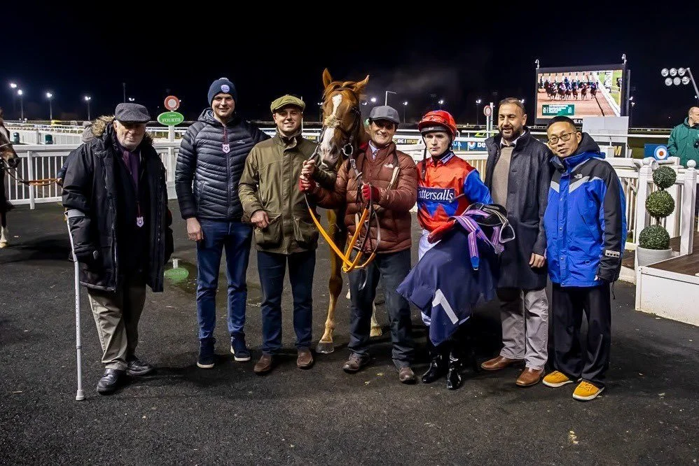 jack-jones-racing-racehorse-and-connections-at-evening-meeting-037.jpeg