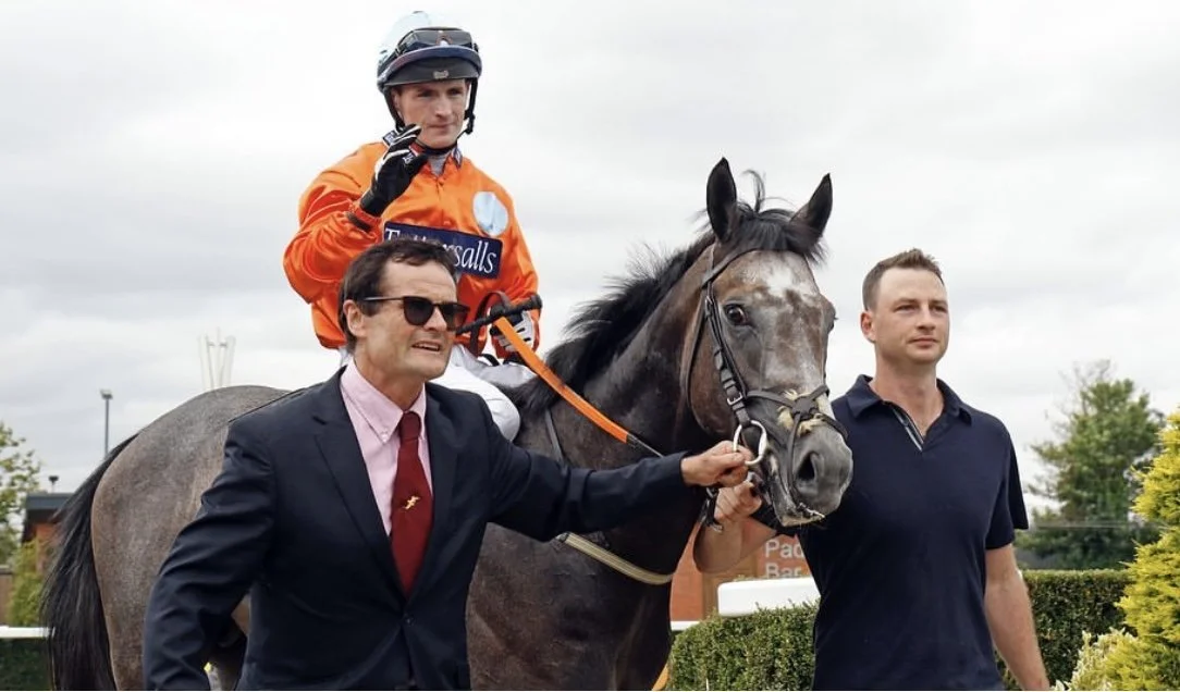 jack-jones-racing-grey-racehorse-jockey-and-connections-011.jpeg