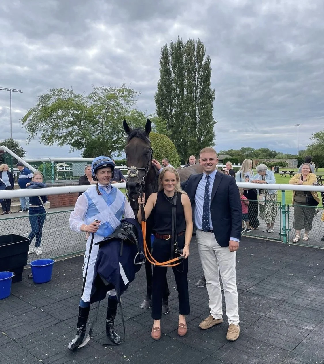 jack-jones-racing-racehorse-with-jockey-and-connections-050.jpg