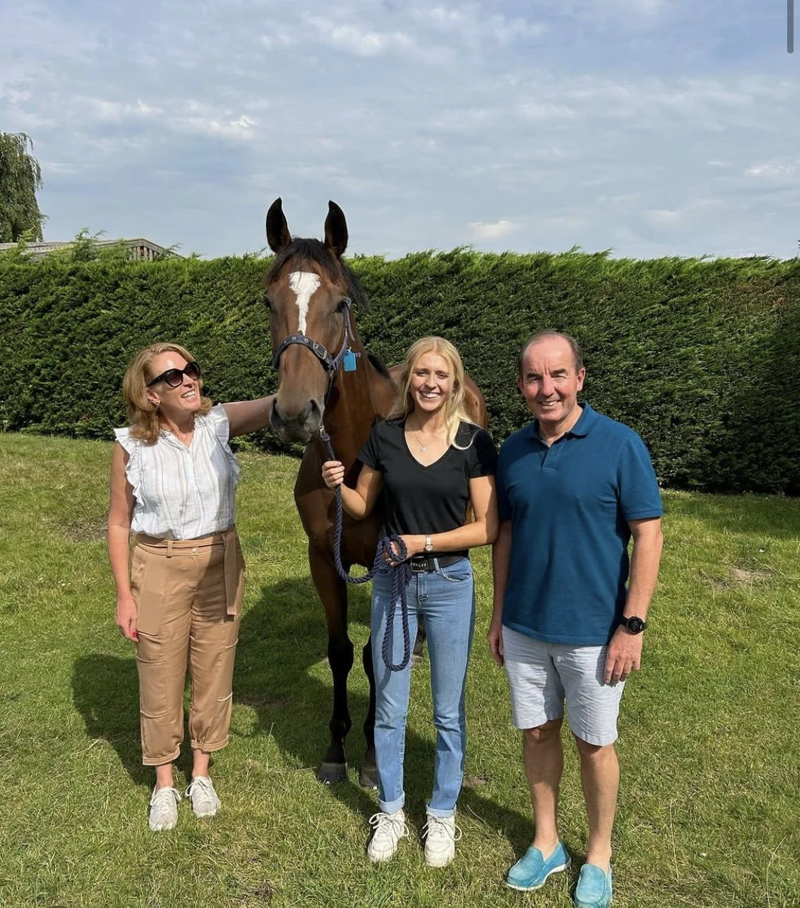 jack-jones-racing-racehorse-with-connections-at-stables-052.jpg
