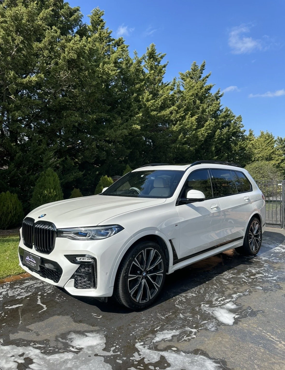 Bmw x7m full detailing