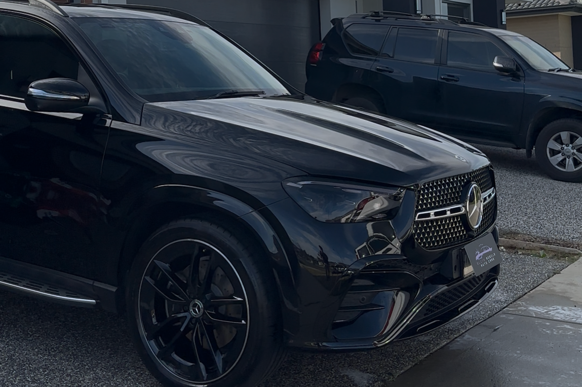 Deep gloss finish on a black SUV following a professional mobile detailing service in Melbourne