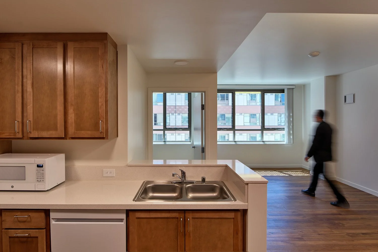 05_600_Seventh_Street_Int_Unit.jpg