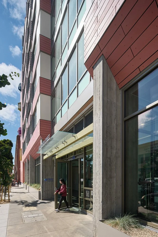 04_600_Seventh_Street_Ext_Entry.jpg