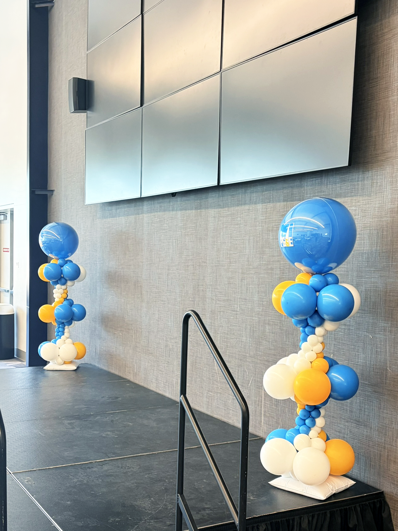 Heavenly Balloons Column (6).png