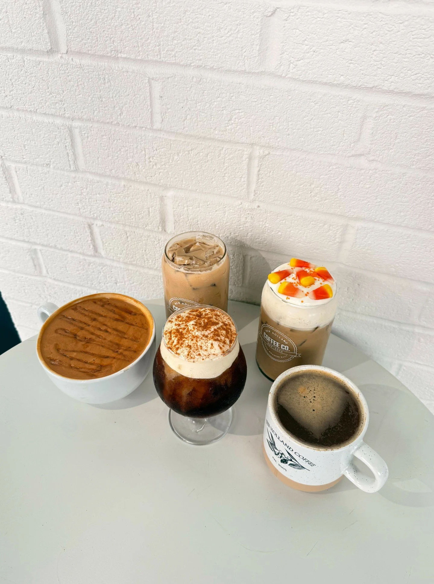 Start your Saturday with an October favorite 🤎 Just one more week to enjoy these monthly specials!