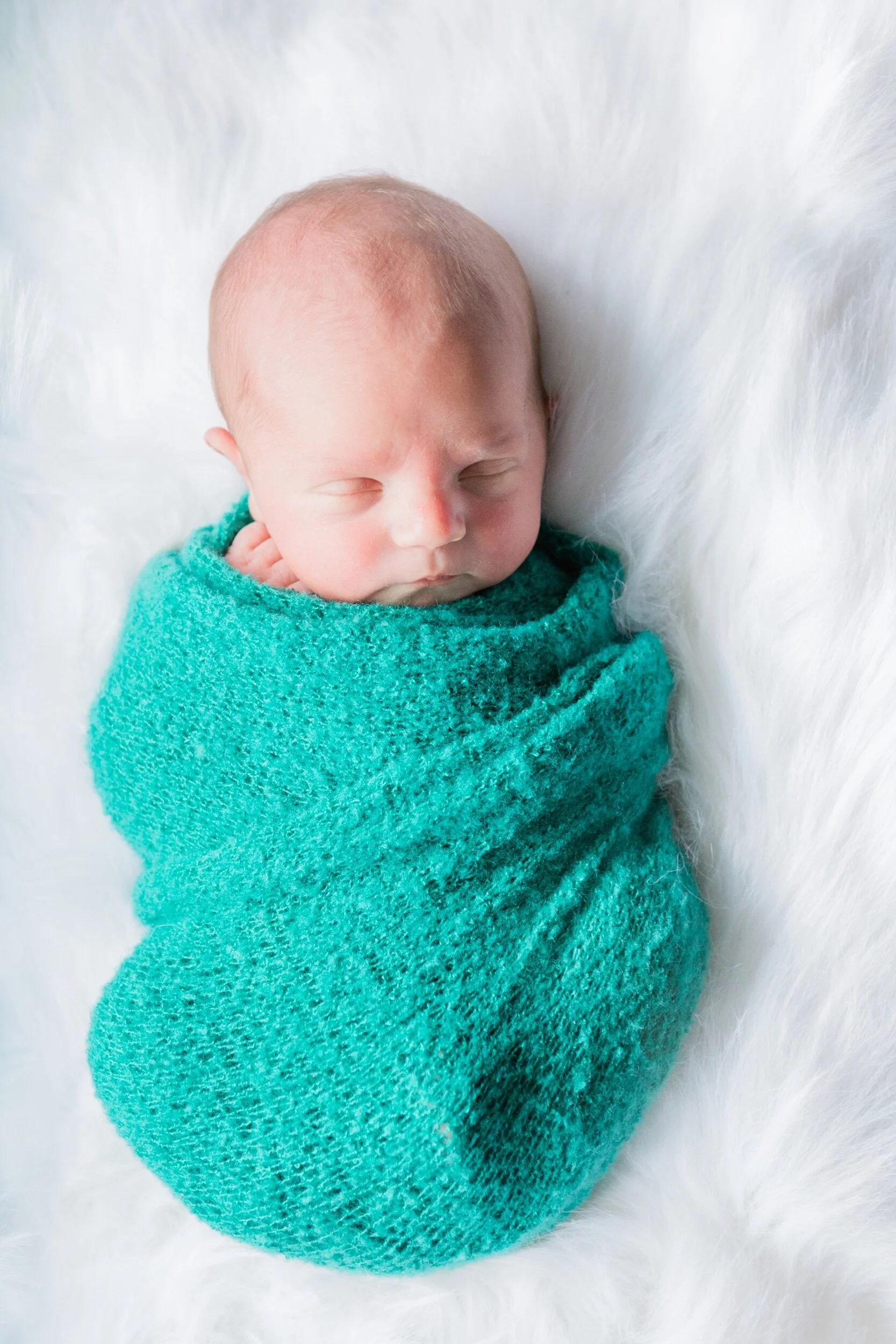 KaydanNewborn_EmilyMaeAnnPhotography2020-5.jpeg