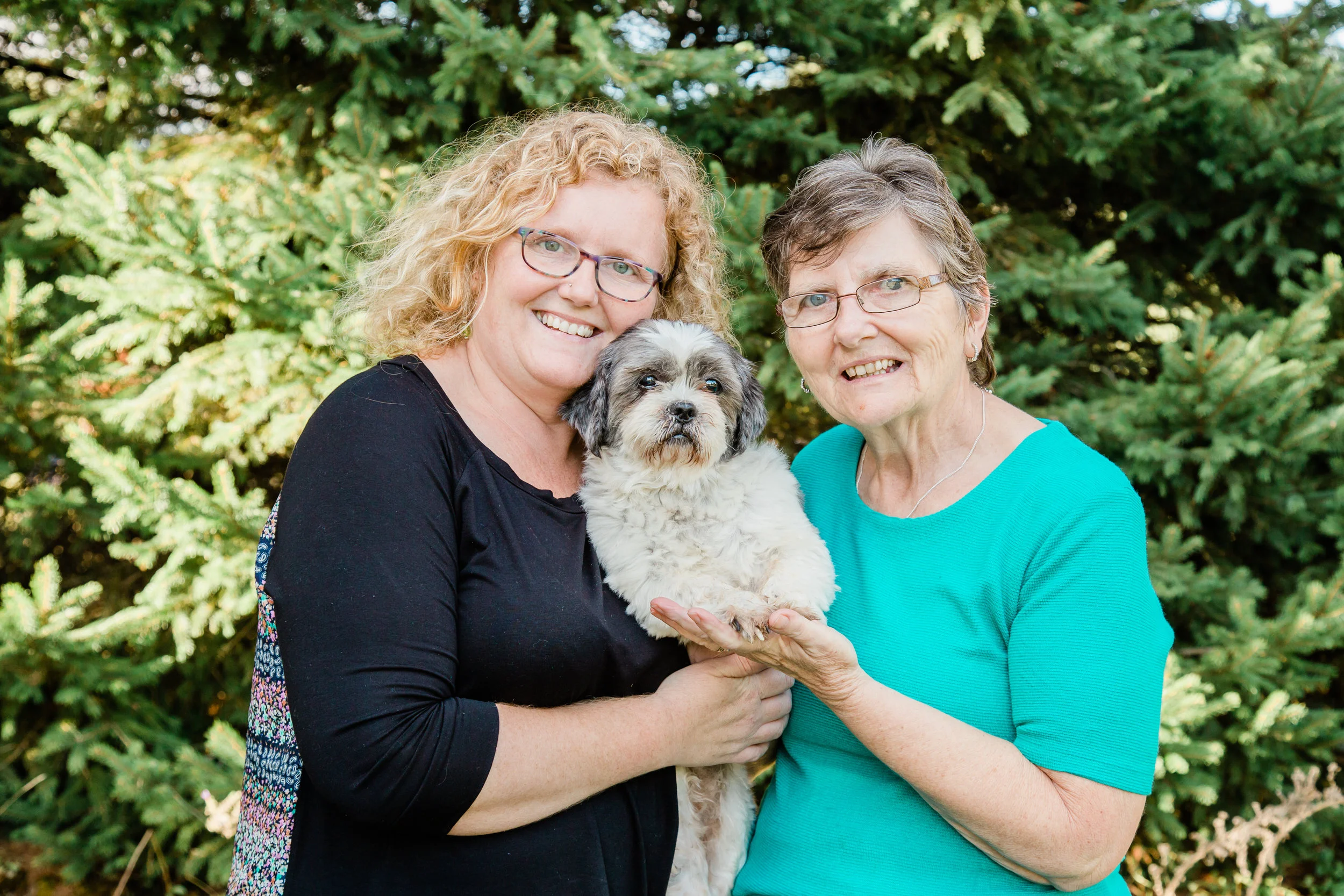 MotherDaughter_EmilyMaeAnnPhotography.jpg