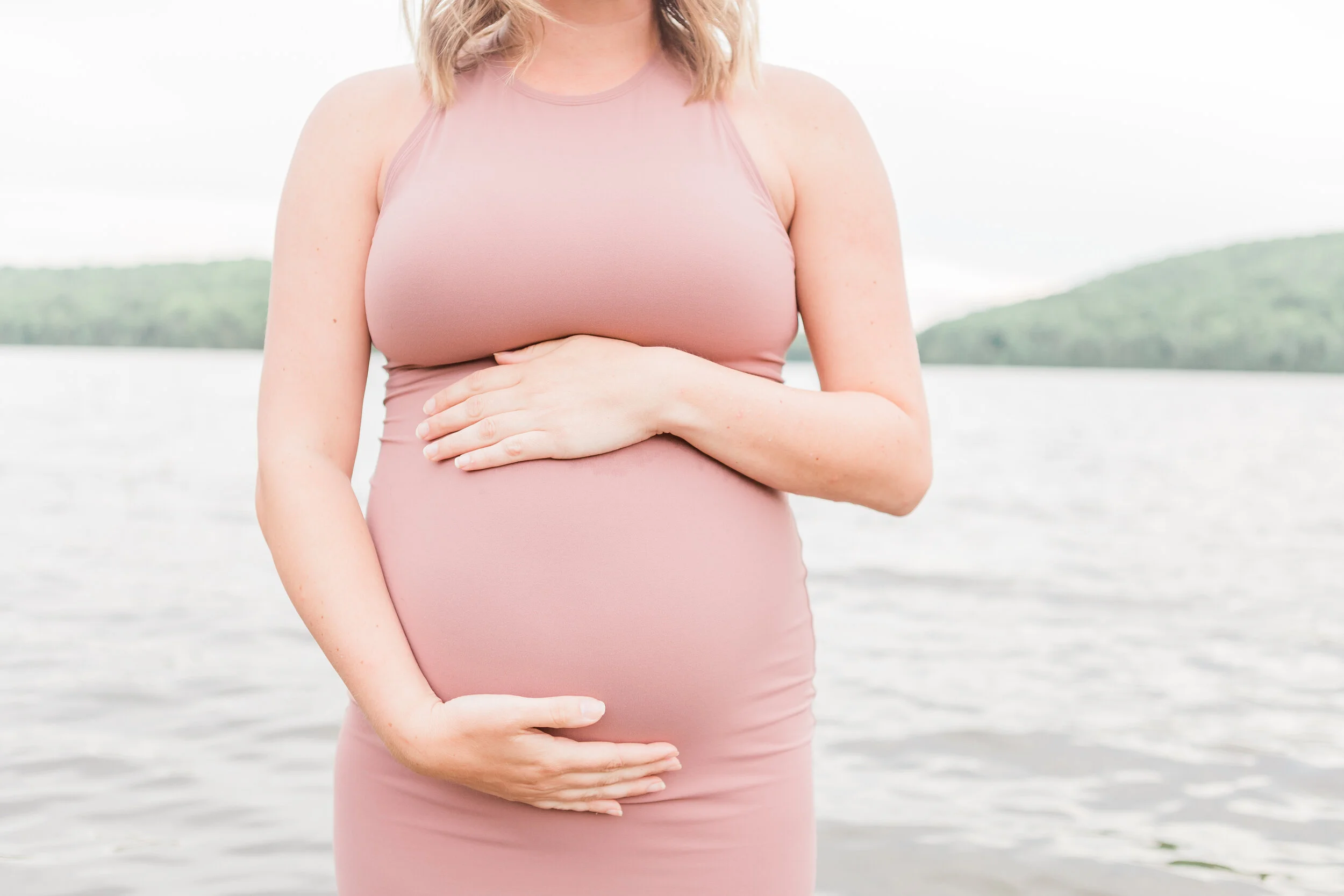 KirstenMaternity_EmilyMaeAnnPhotography2020-27.jpg