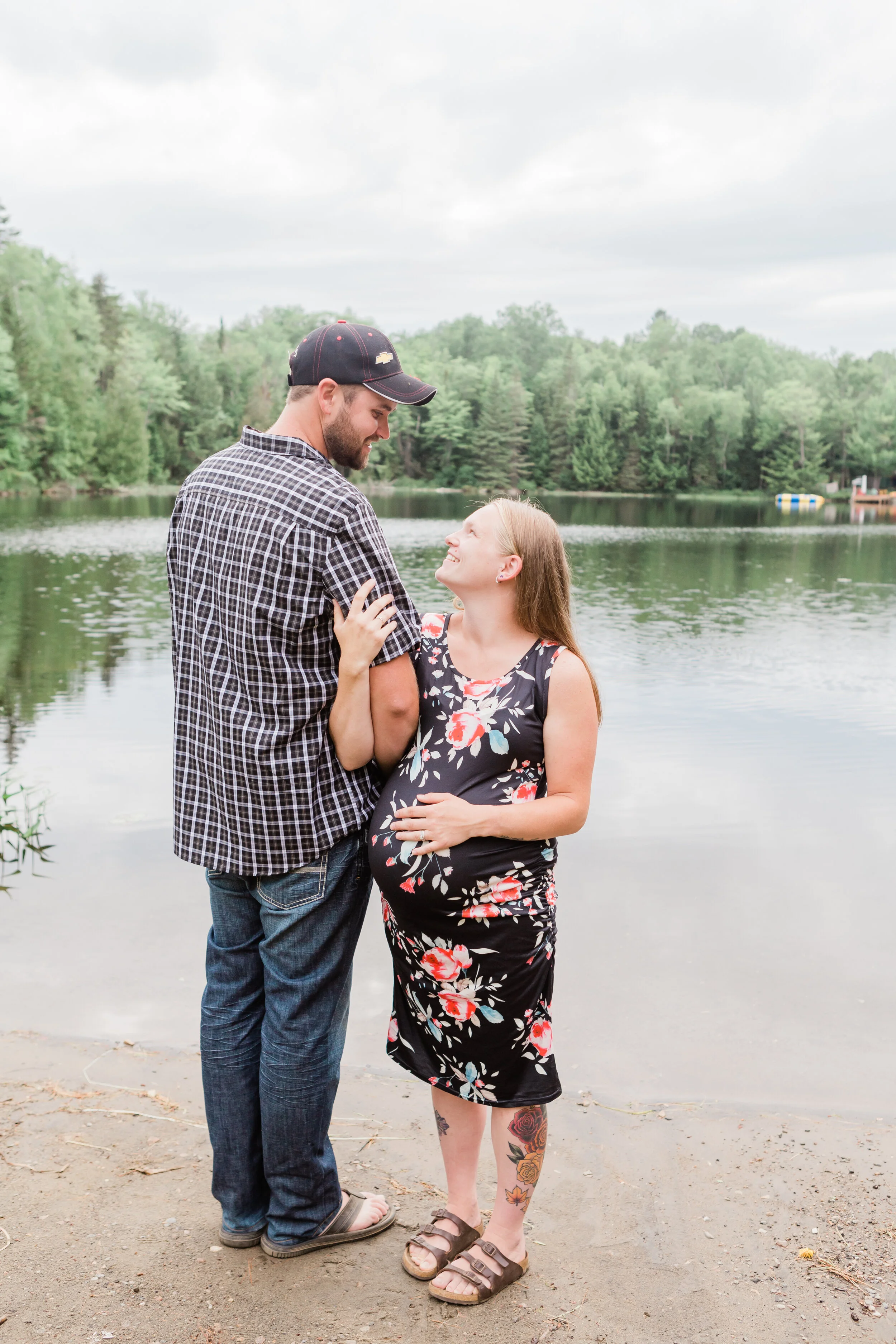 Amber&ShawnMaternity_EmilyMaeAnnPhotography2020-13.jpg