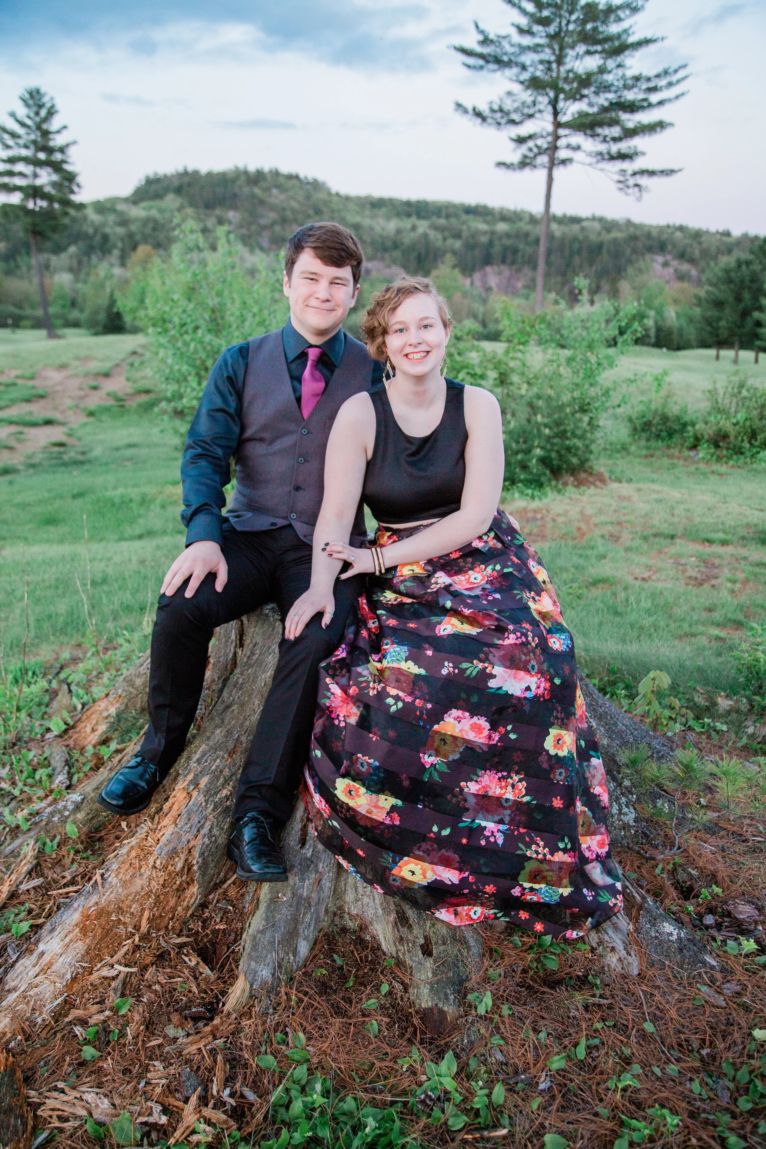NHHSProm2017_EmilyMaeAnnPhotography-17.jpg