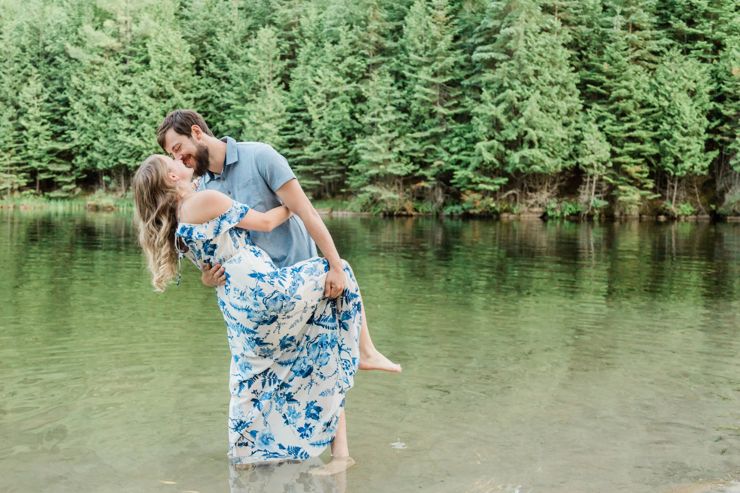 Britt&Keith_EmilyMaeAnnPhotography-3.jpg