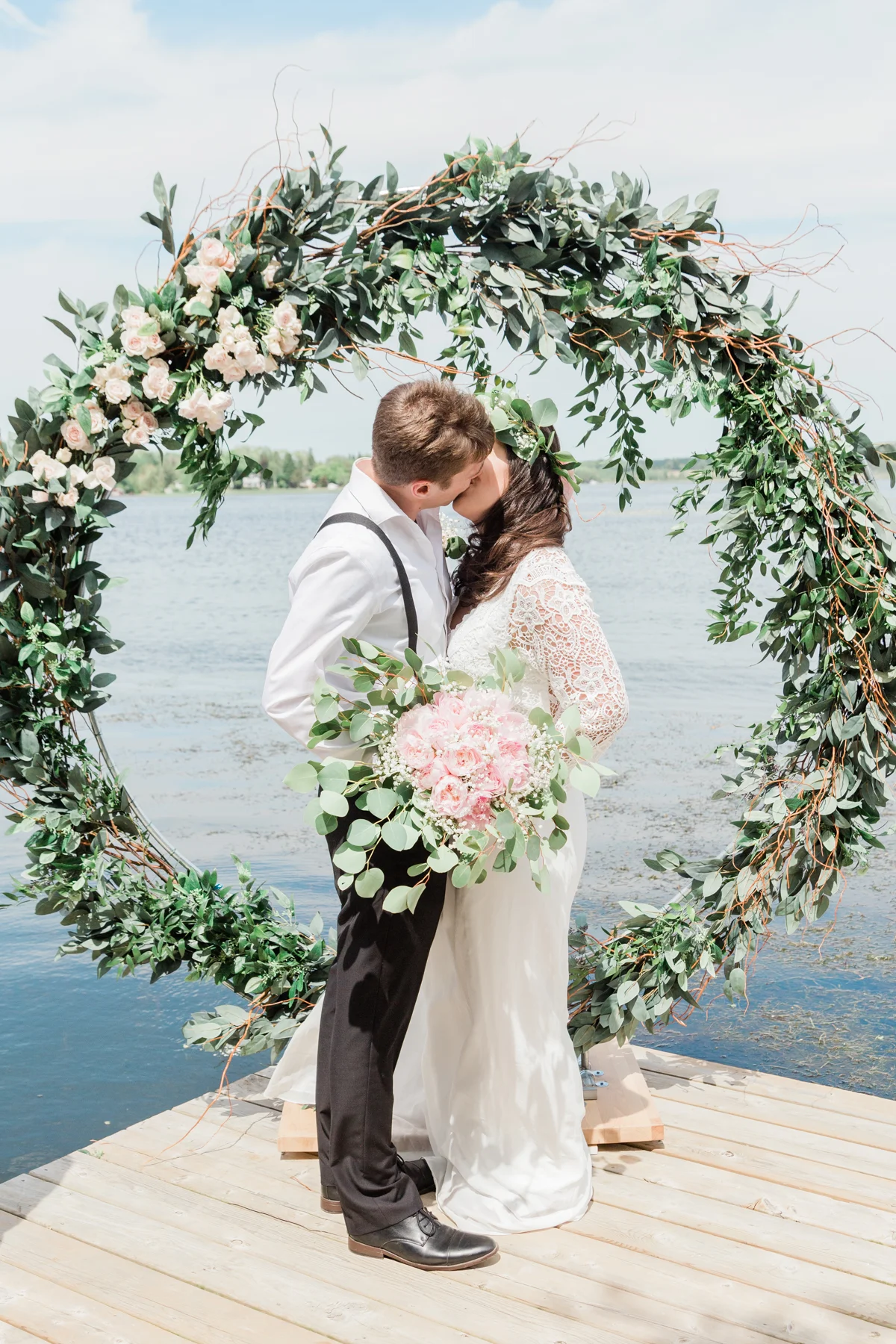 StyledElopementShoot2019_EmilyMaeAnnPhotography-3.jpg