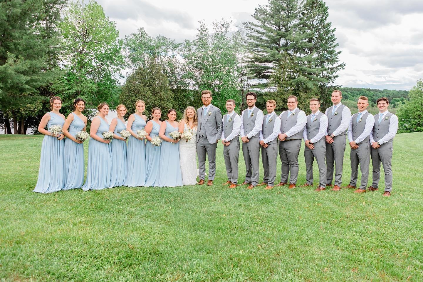 Sommer &amp; Luke are finally married! ☺️💕 
See more on my Facebook page (this Instagram crop sucks). 

Vendors:

Ceremony - Graphite Bible Chapel 
Reception/Catering - @gbckitchen 
Dress - @morileeofficial purchased from  @blissbridalwhitby 
Brides