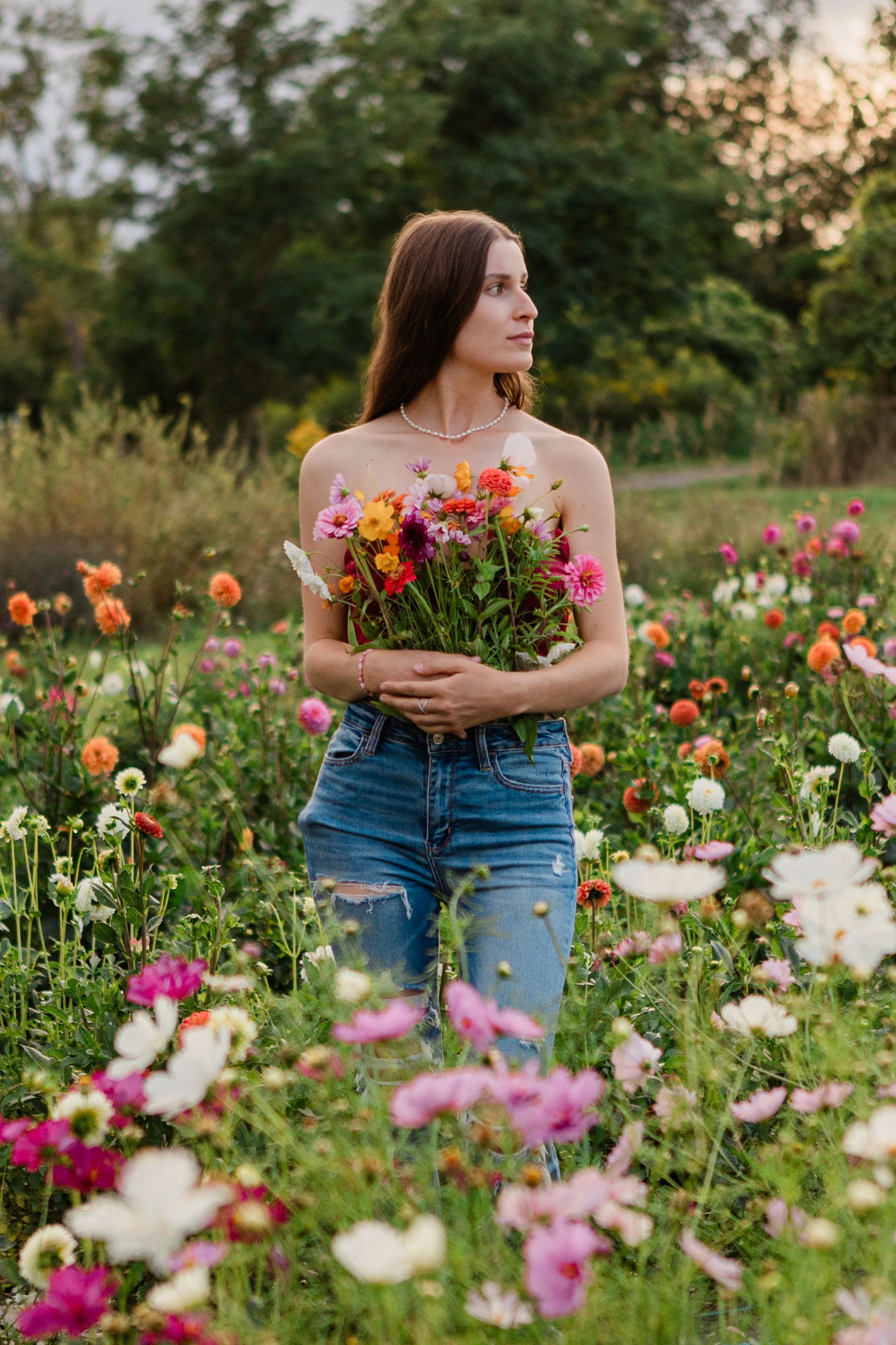 LivFlowerField_EmilyMaeAnnPhotography2026-13.jpg