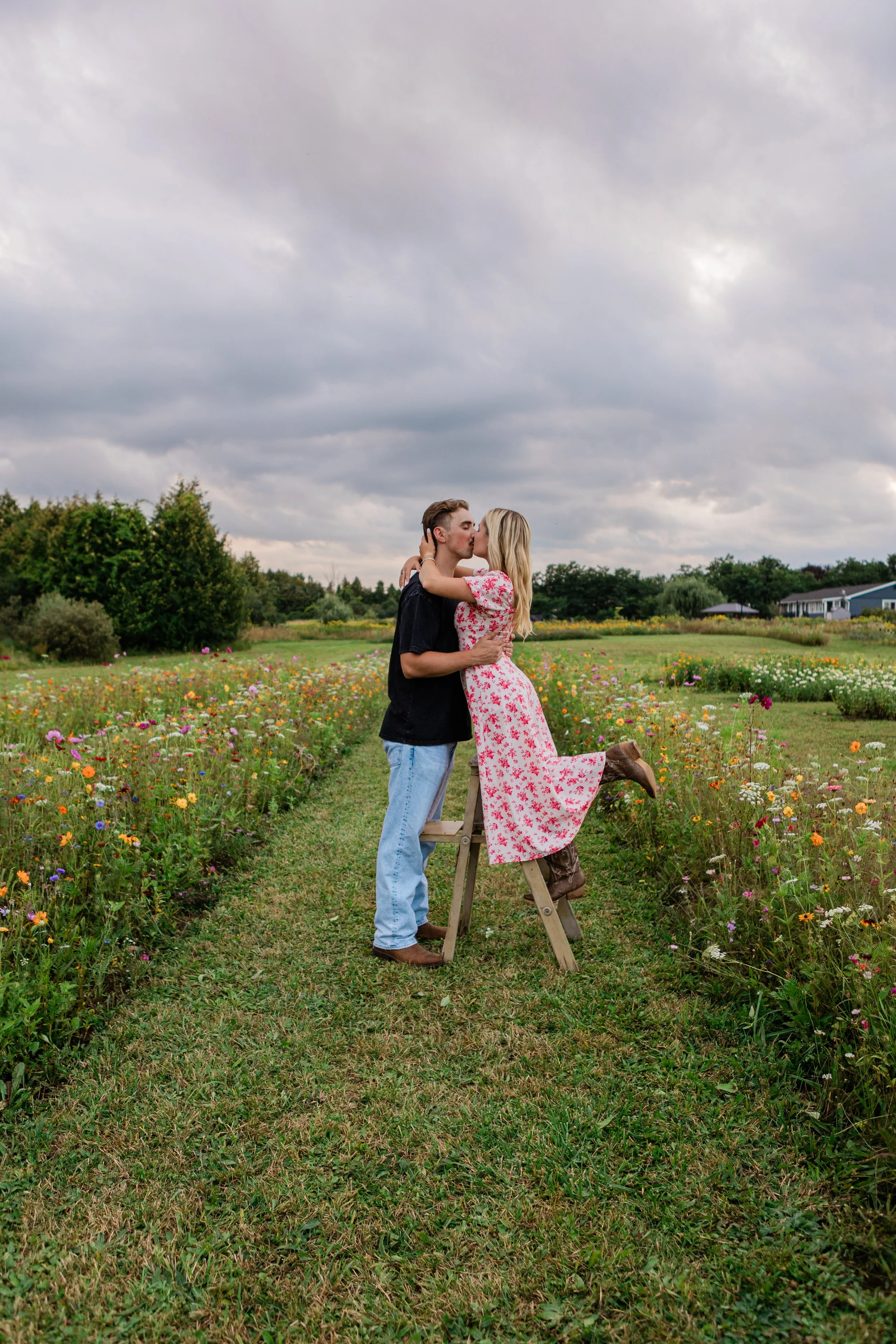 Makena&AidanFlowerField_EmilyMaeAnnPhotography2026-33.jpg