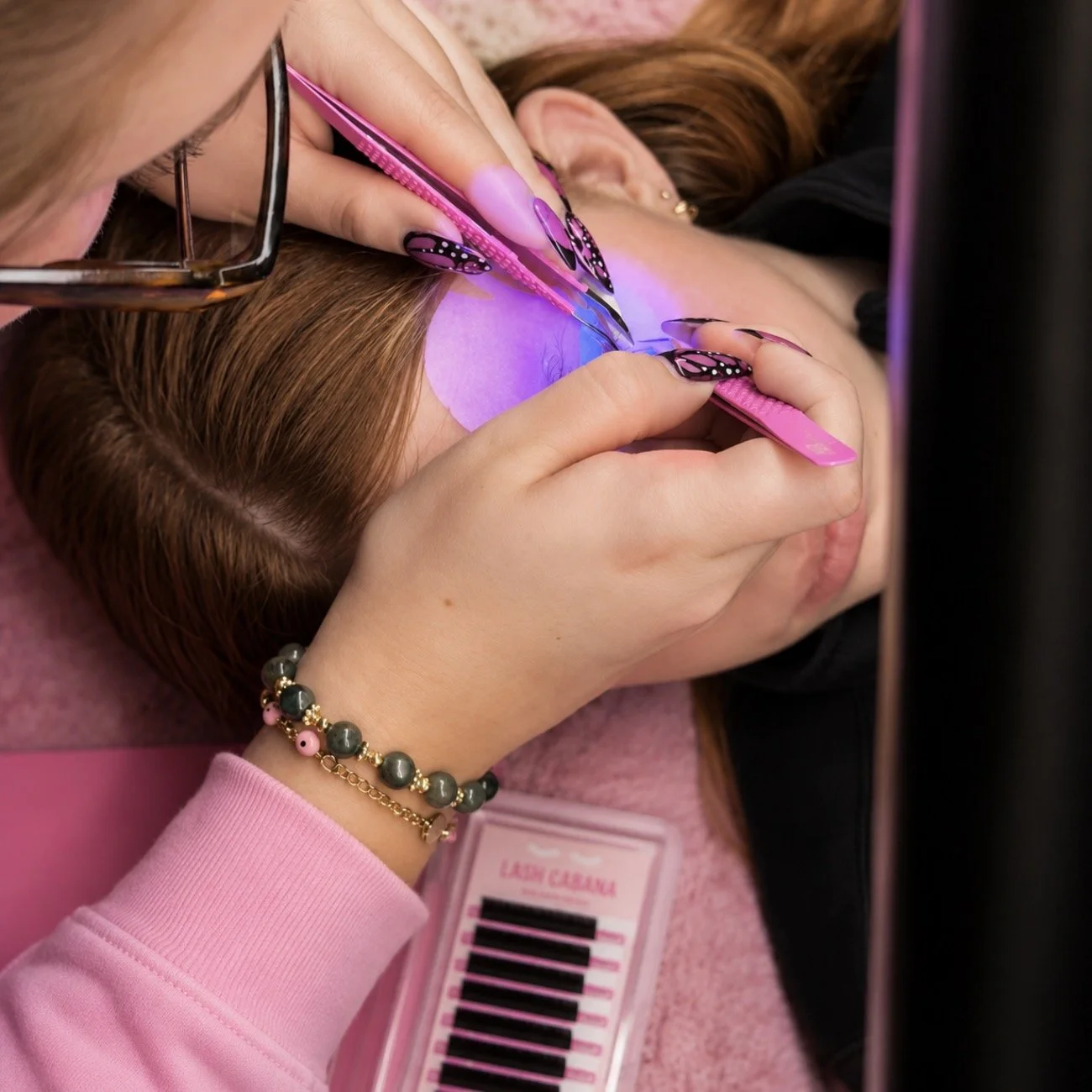 UV LED EYELASH EXTENSION chesterfield
