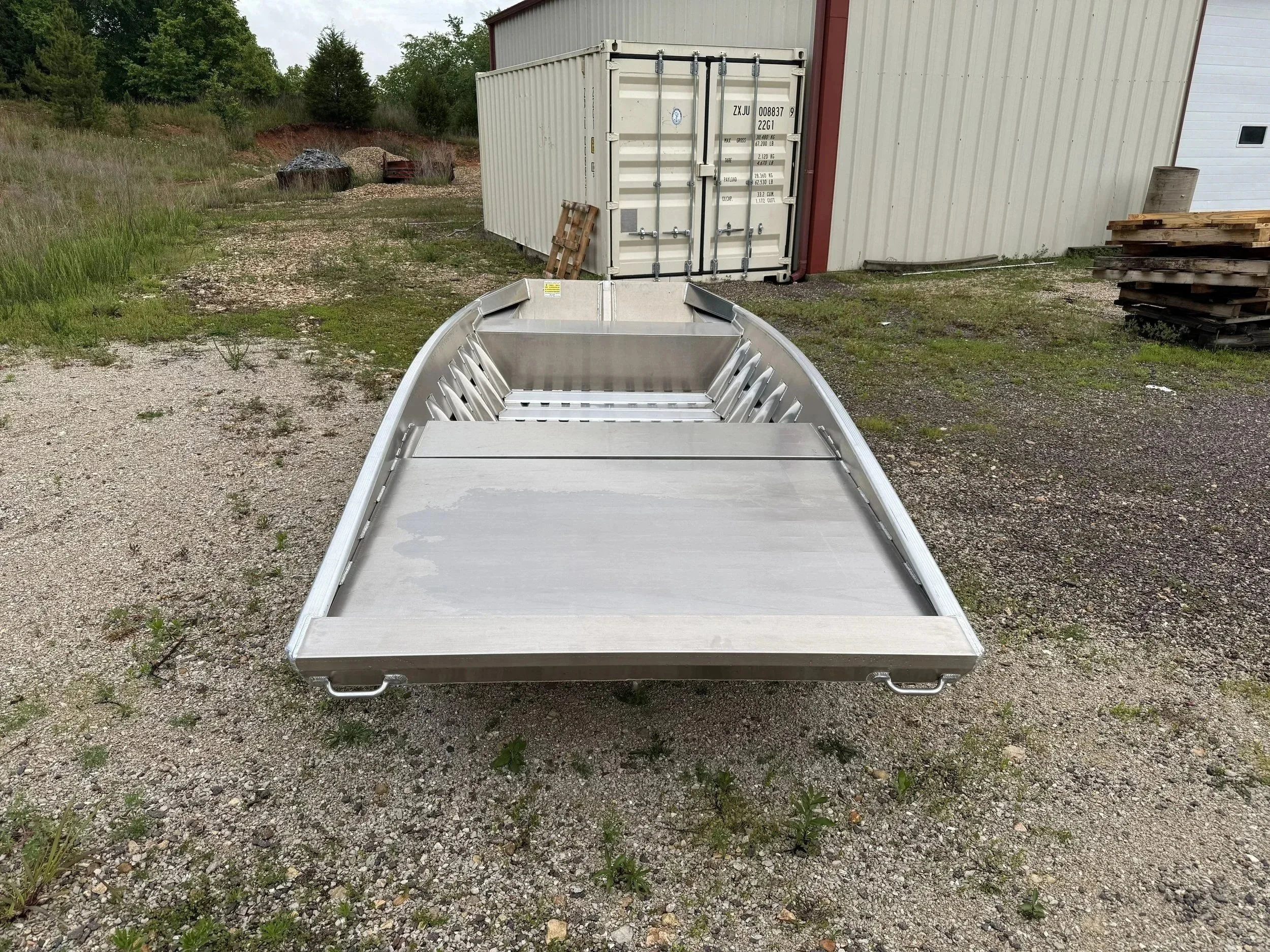 17-52 SS, 27" Transom, 48" Deck, 18" Extension, 18" Cross Seat, Long Corners