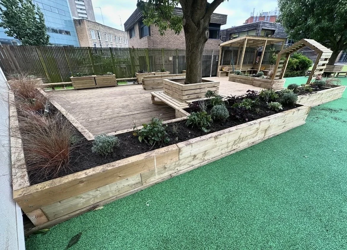 best outdoor wooden structures and carpenters near me,  landscaping,  site work, contractor, expertly installed, beautiful design, reliable contractor, quick and amazing result. Essex, south east England, London, Kent hertforshire, near me