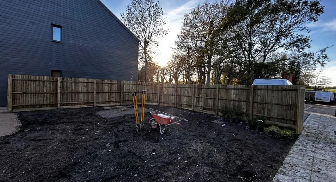 best landscapers near me, landscaping,  site work, contractor, expertly installed, beautiful design, reliable contractor, quick and amazing result. Essex, south east England, London, Kent hertforshire, near me