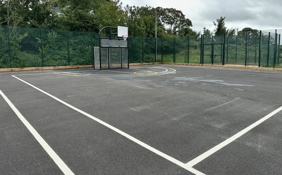best multi use games area installers near me,  landscaping,  site work, contractor, expertly installed, beautiful design, reliable contractor, quick and amazing result. Essex, south east England, London, Kent hertforshire, near me