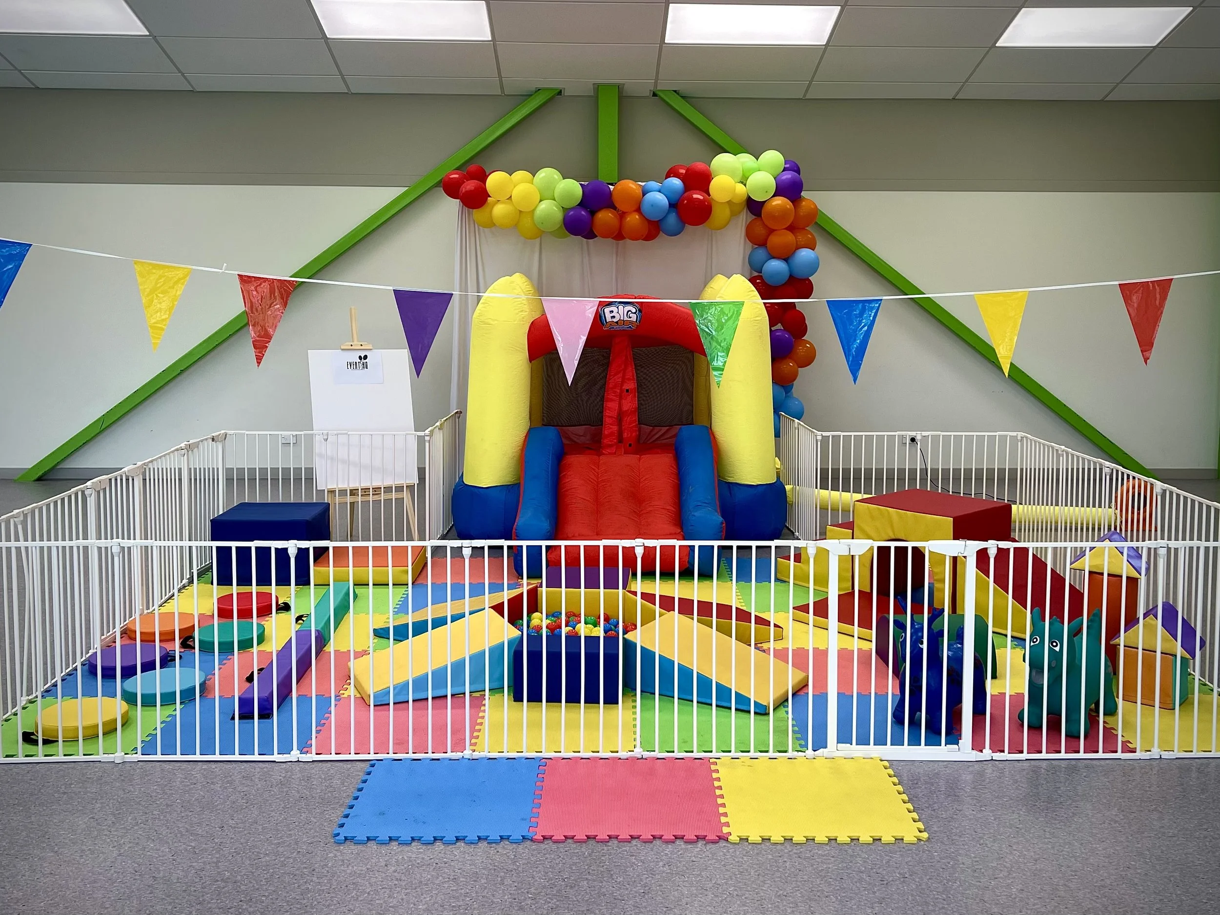 The ultimate soft play package for toddlers with bouncy castle