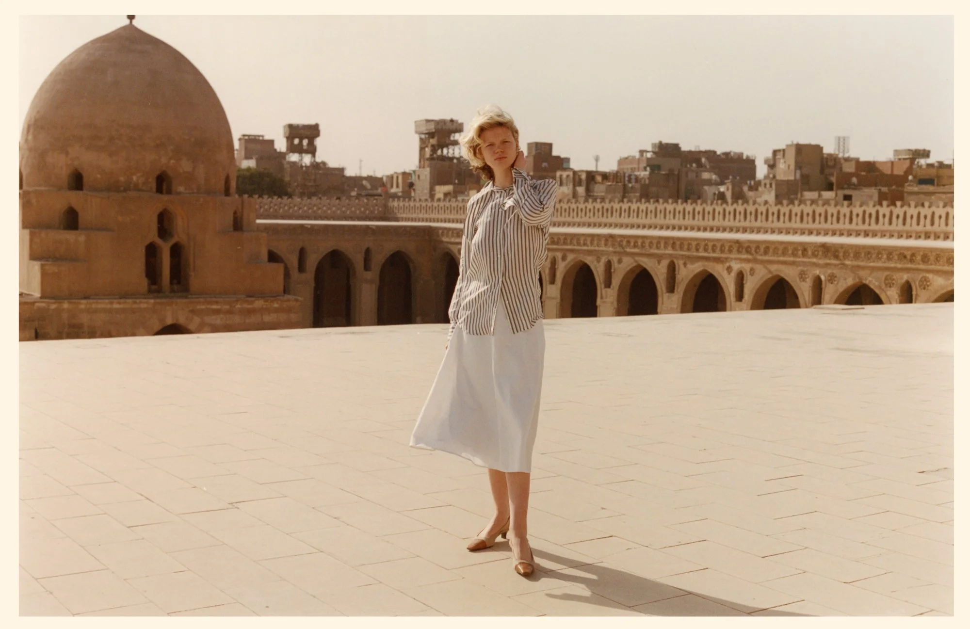 HANDPRINT_VOGUEPOLSKA_CAIRO11_LR.jpg