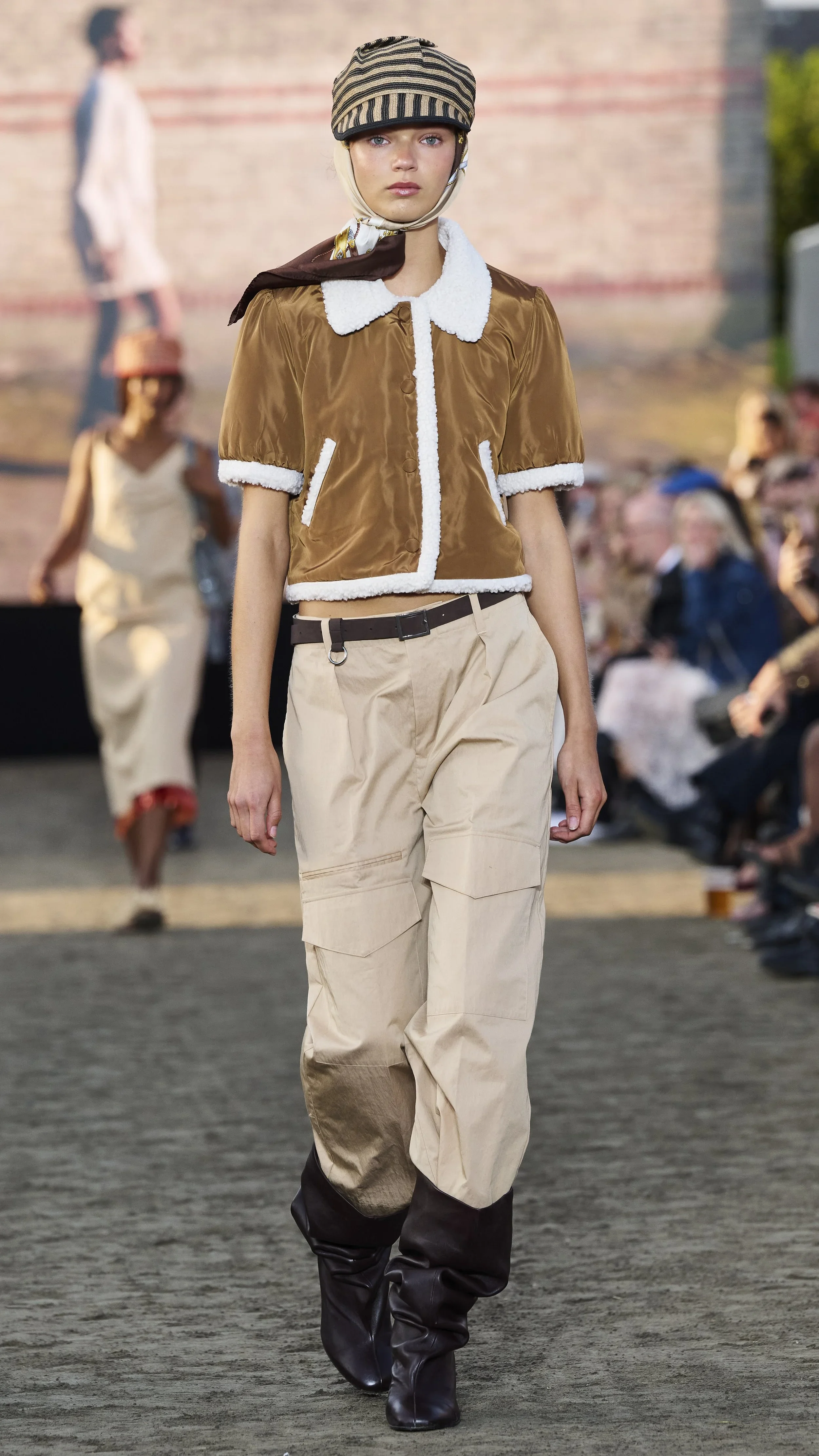 Look+27+of+32+Baum+und+Pferdgarten+SS26.webp