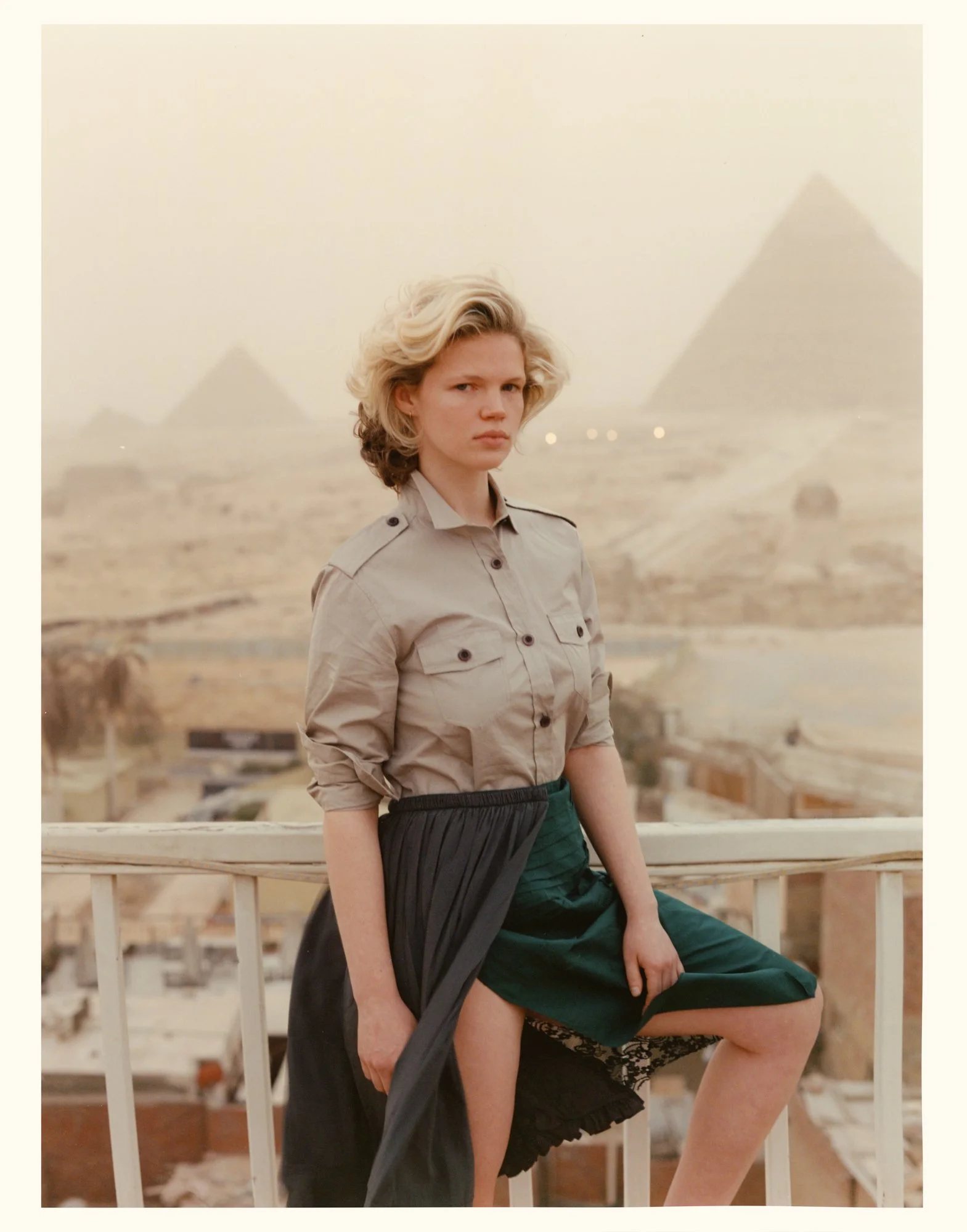 HANDPRINT_VOGUEPOLSKA_CAIRO09_LR.jpg