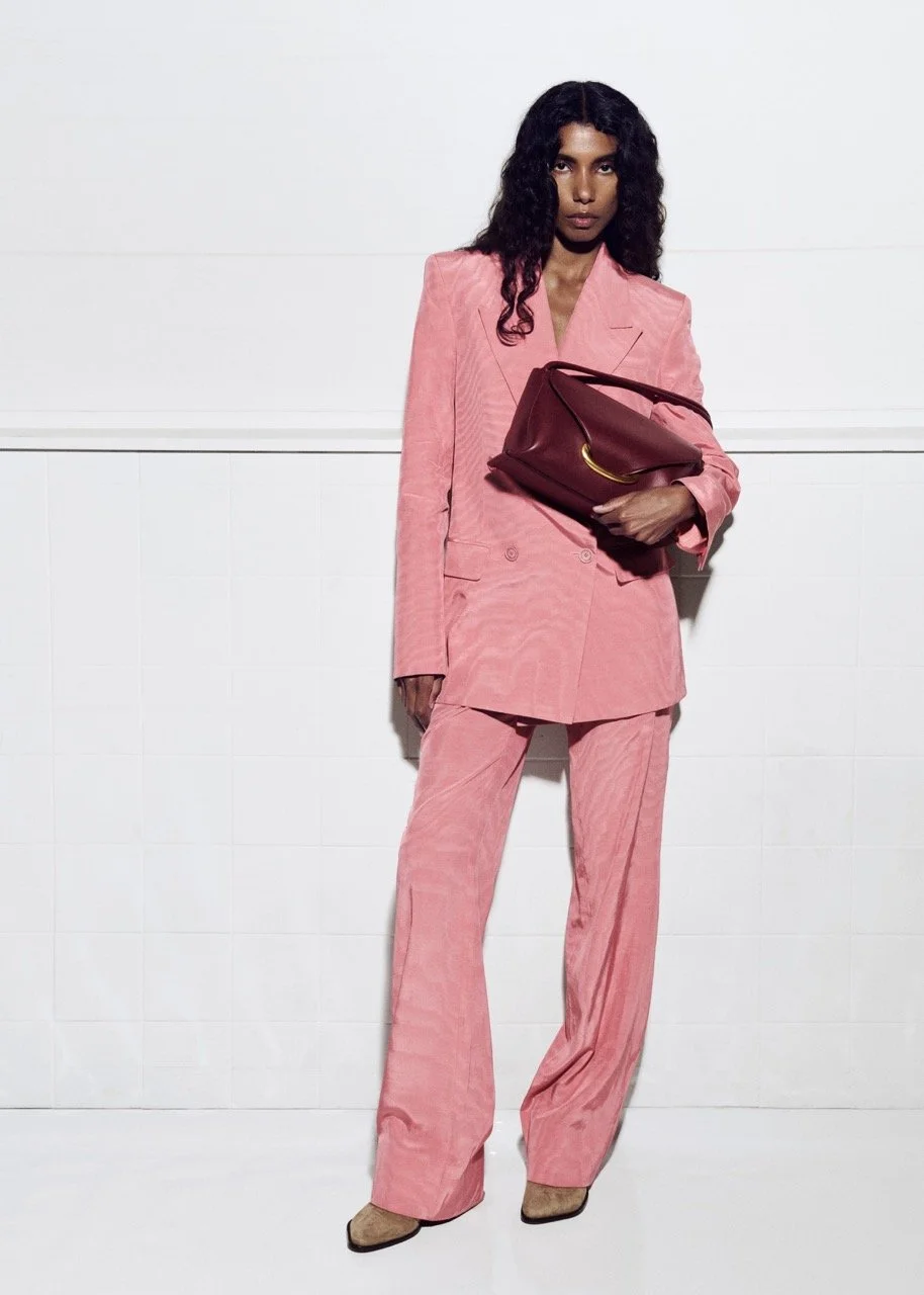 WANDLER_FALL26CAPSULE_EDITORIAL_VENETO_SHOULDER_BAG_BORDEAUX_01 Large.jpeg