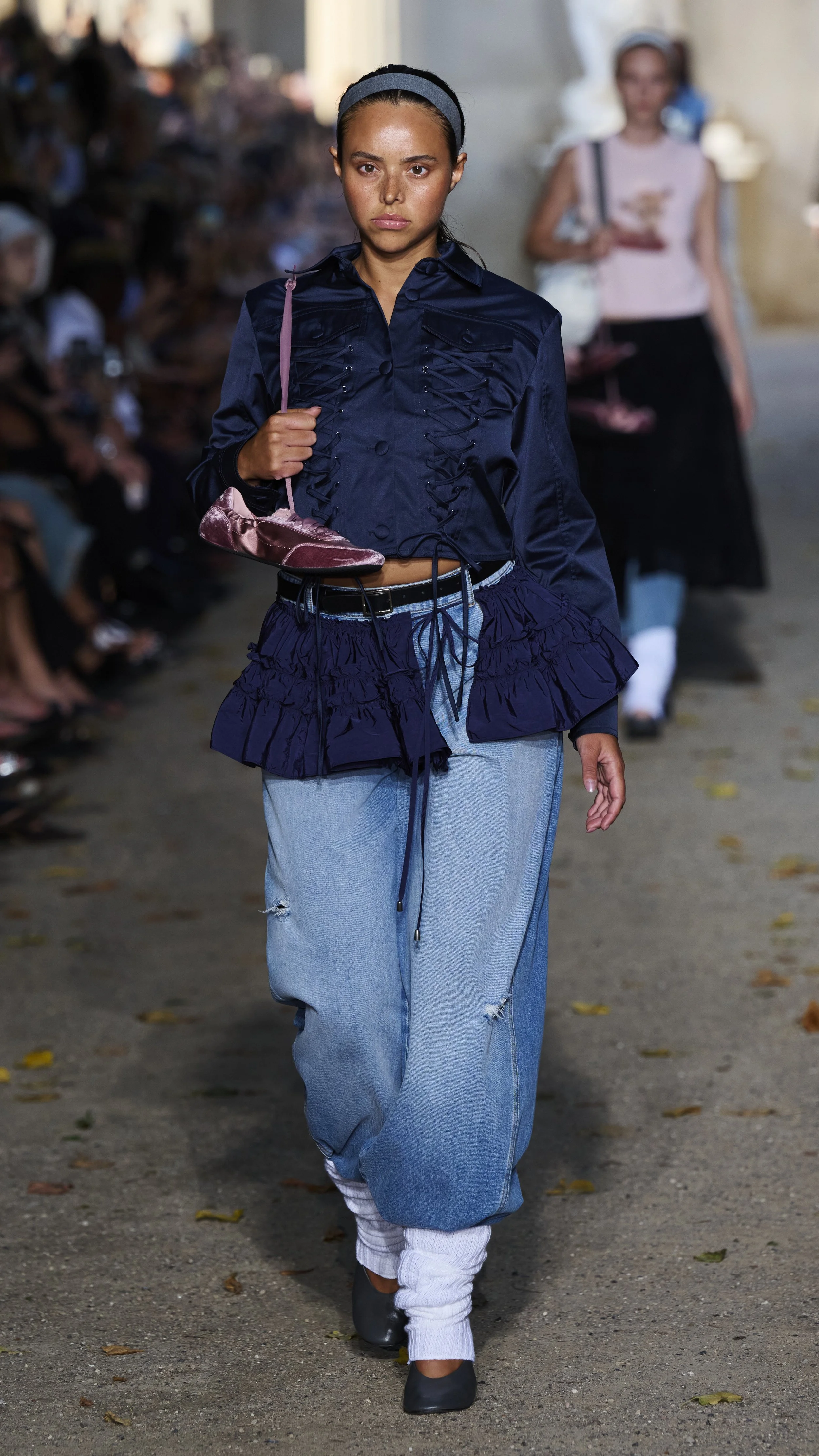 Look 21 of 30 Baum und Pferdgarten SS27.jpg