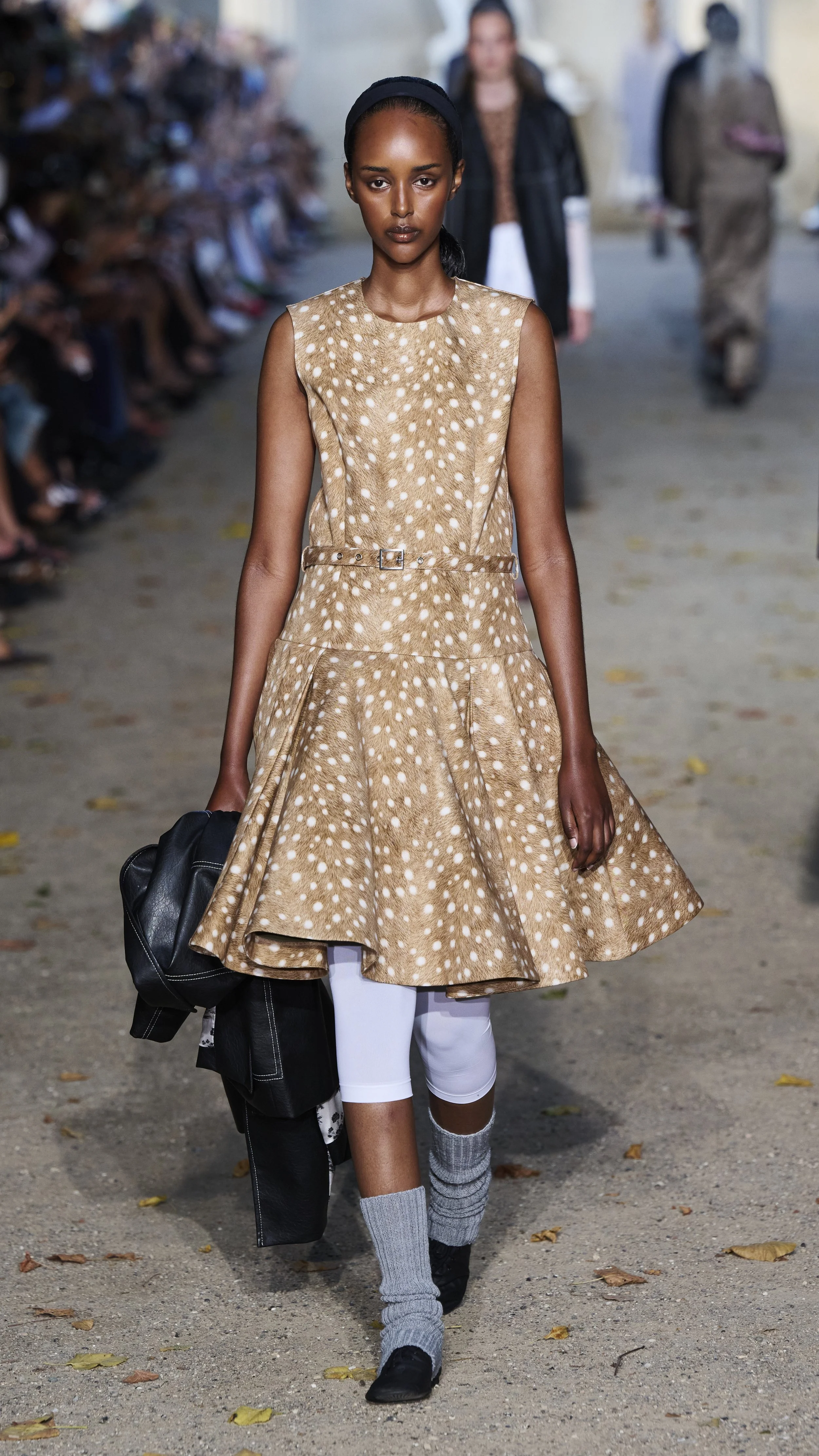 Look 5 of 30 Baum und Pferdgarten SS27.jpg